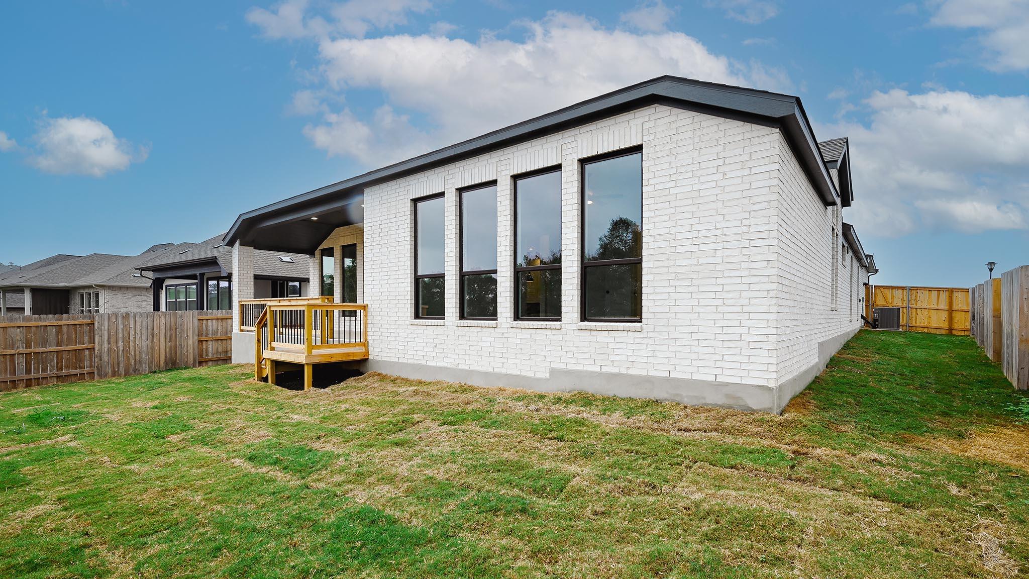 213 Puppy Dog Pass, San Marcos, TX 78666