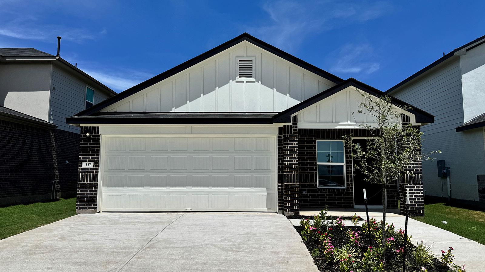 337 NEW ALBANY Ln, San Marcos, TX 78666