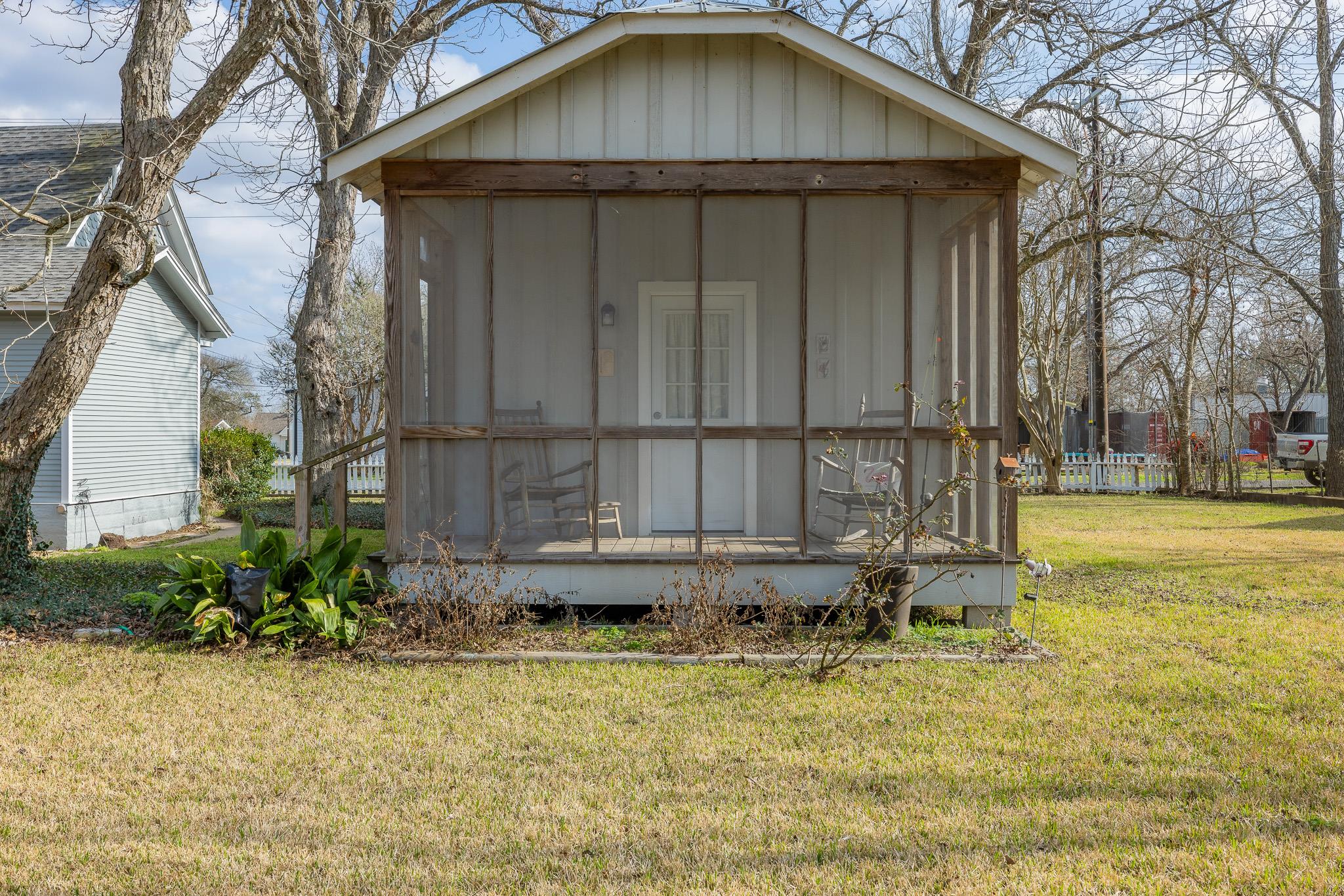109 E Fayette St, Fayetteville, TX 78940