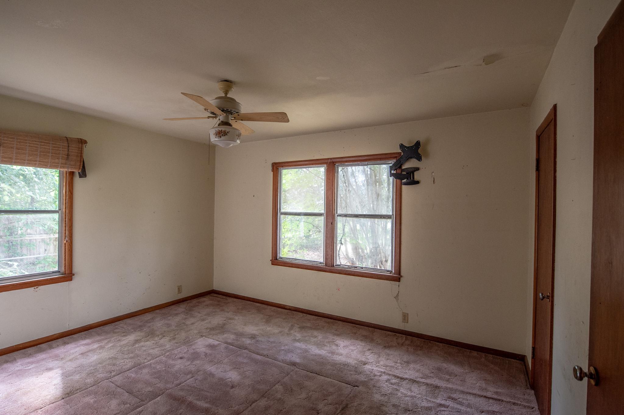 530 Sierra Dr, Rockdale, TX 76576