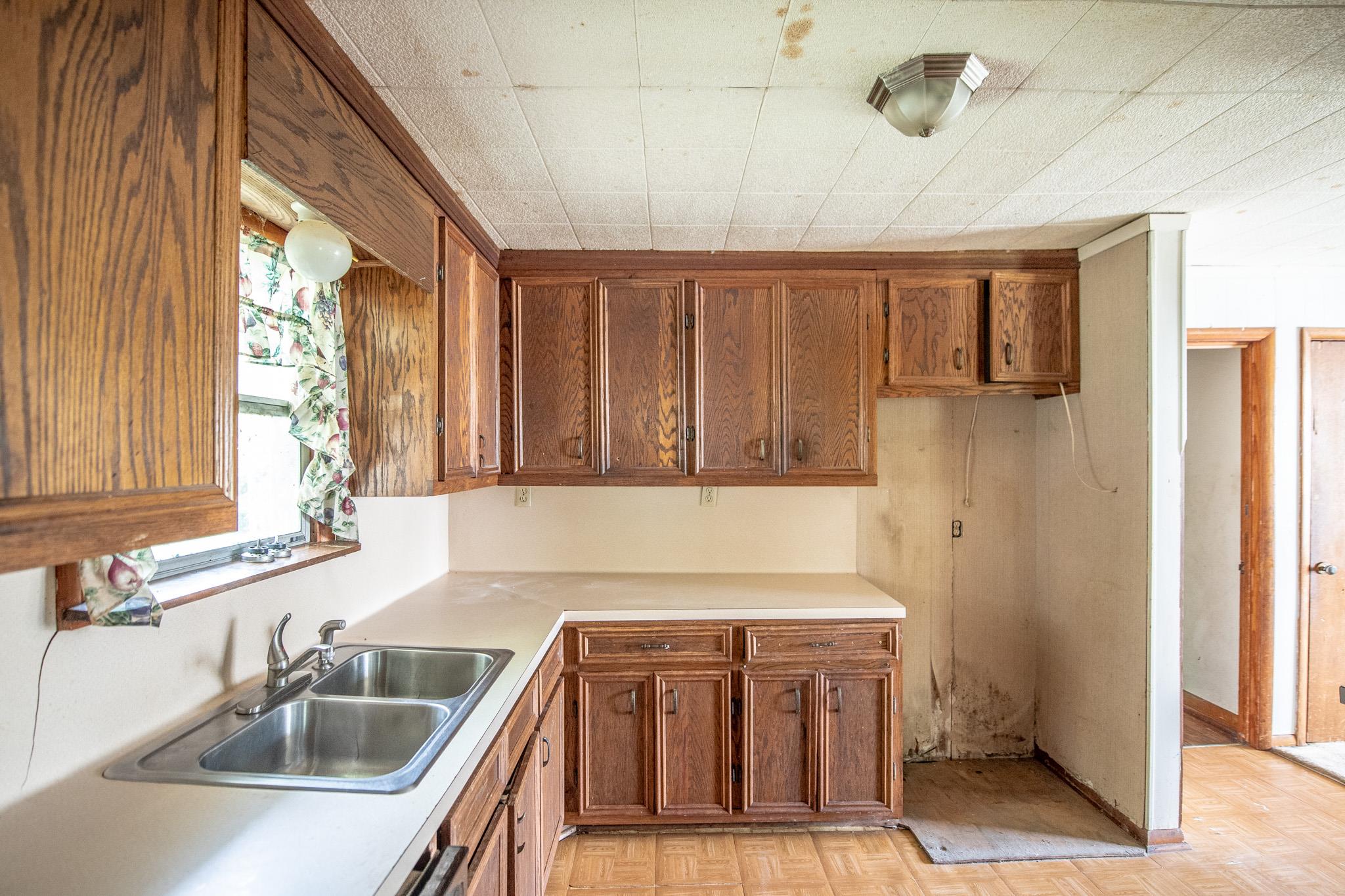 530 Sierra Dr, Rockdale, TX 76576