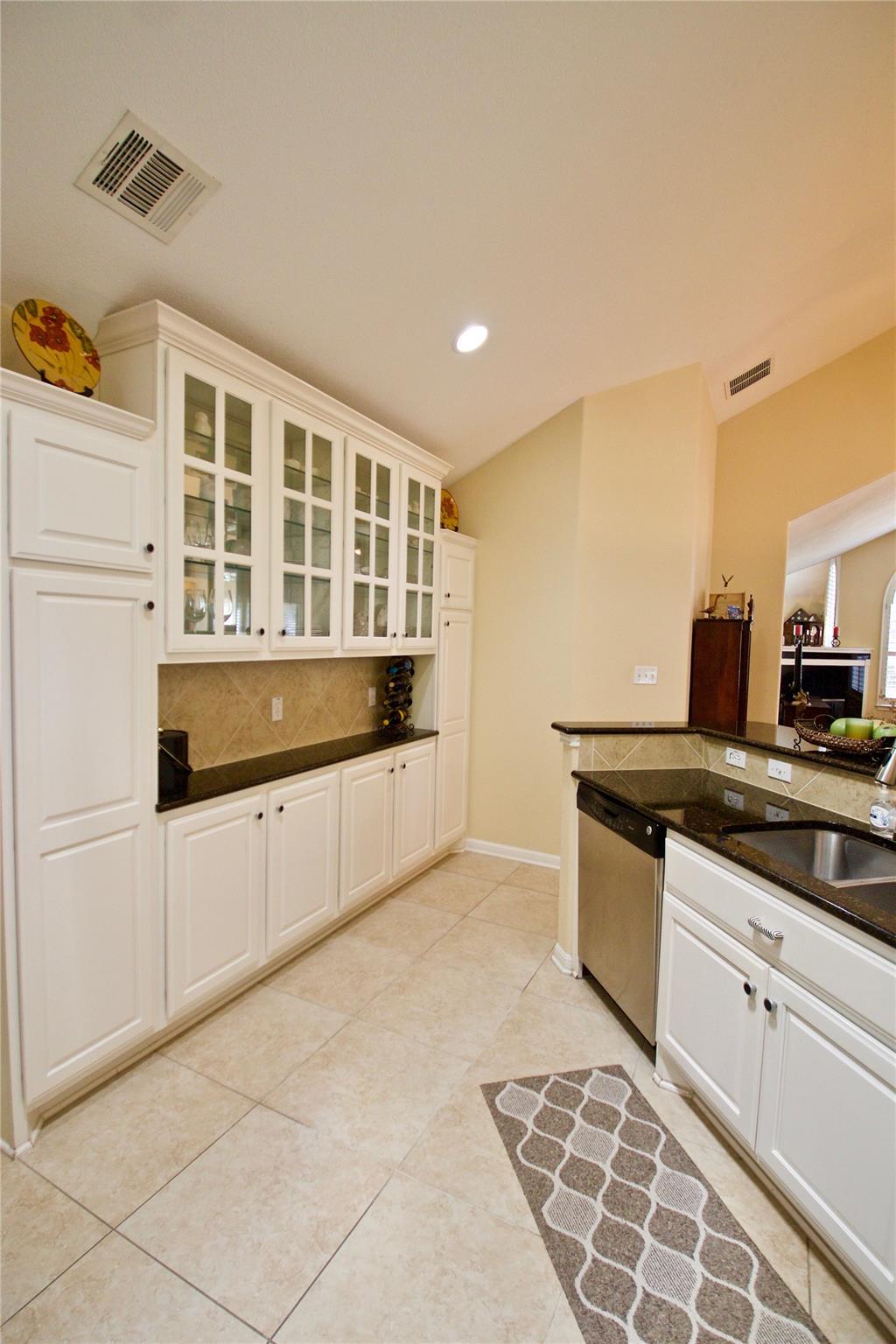 30 Wildwood Dr # 223, Georgetown, TX 78633