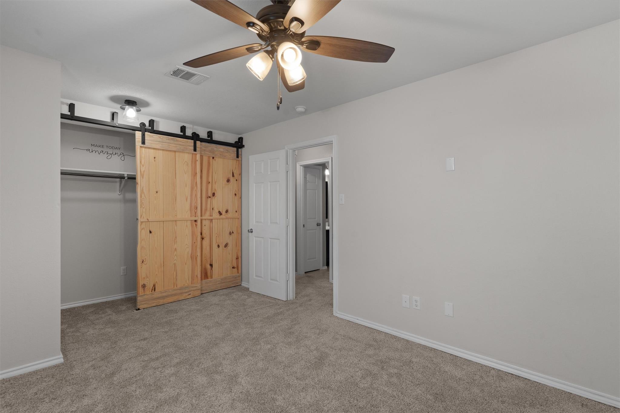 205 Talon Grasp Trl, Leander, TX 78641