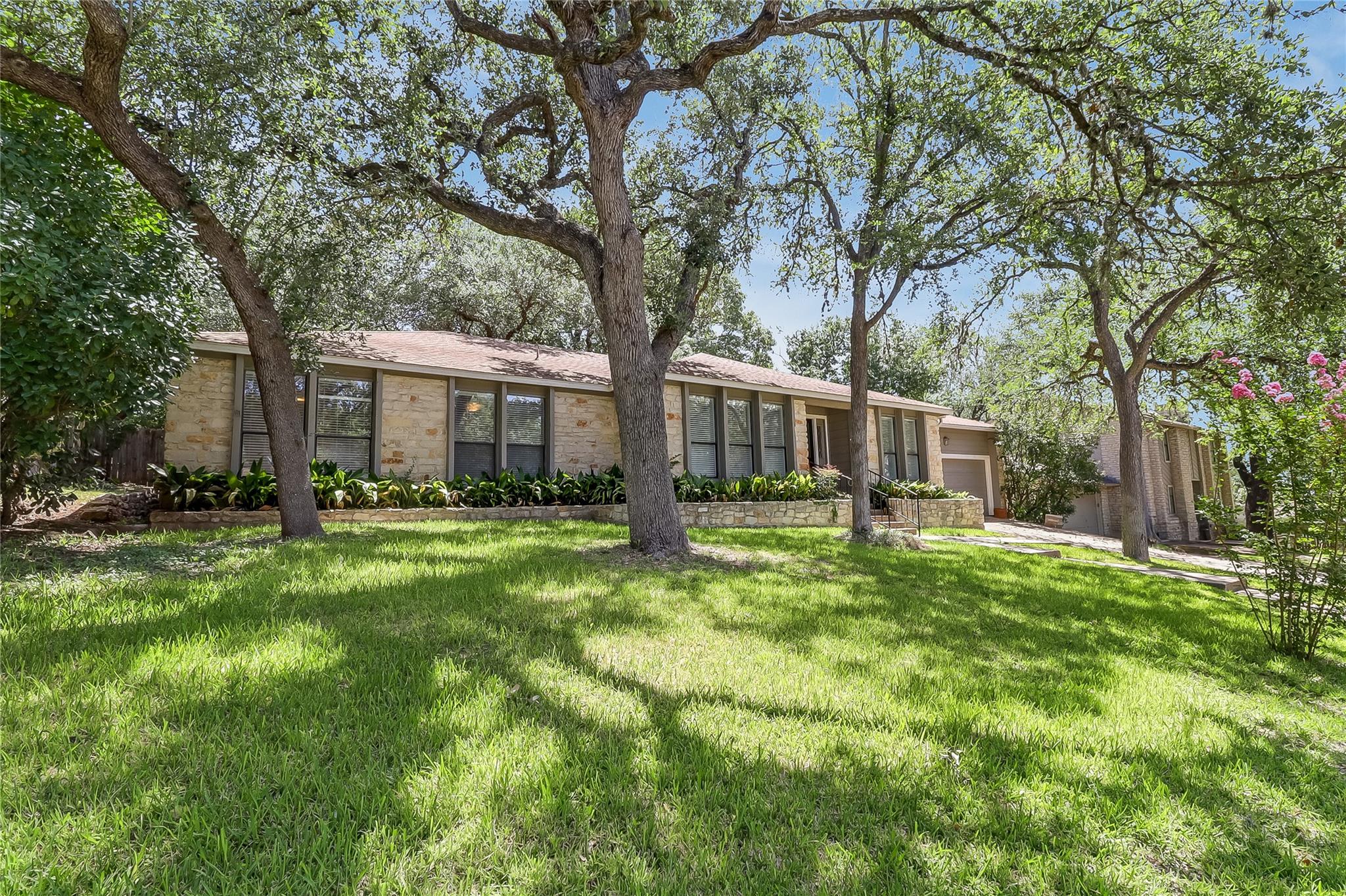 1302 Shannon Oaks Trl, Austin, TX 78746