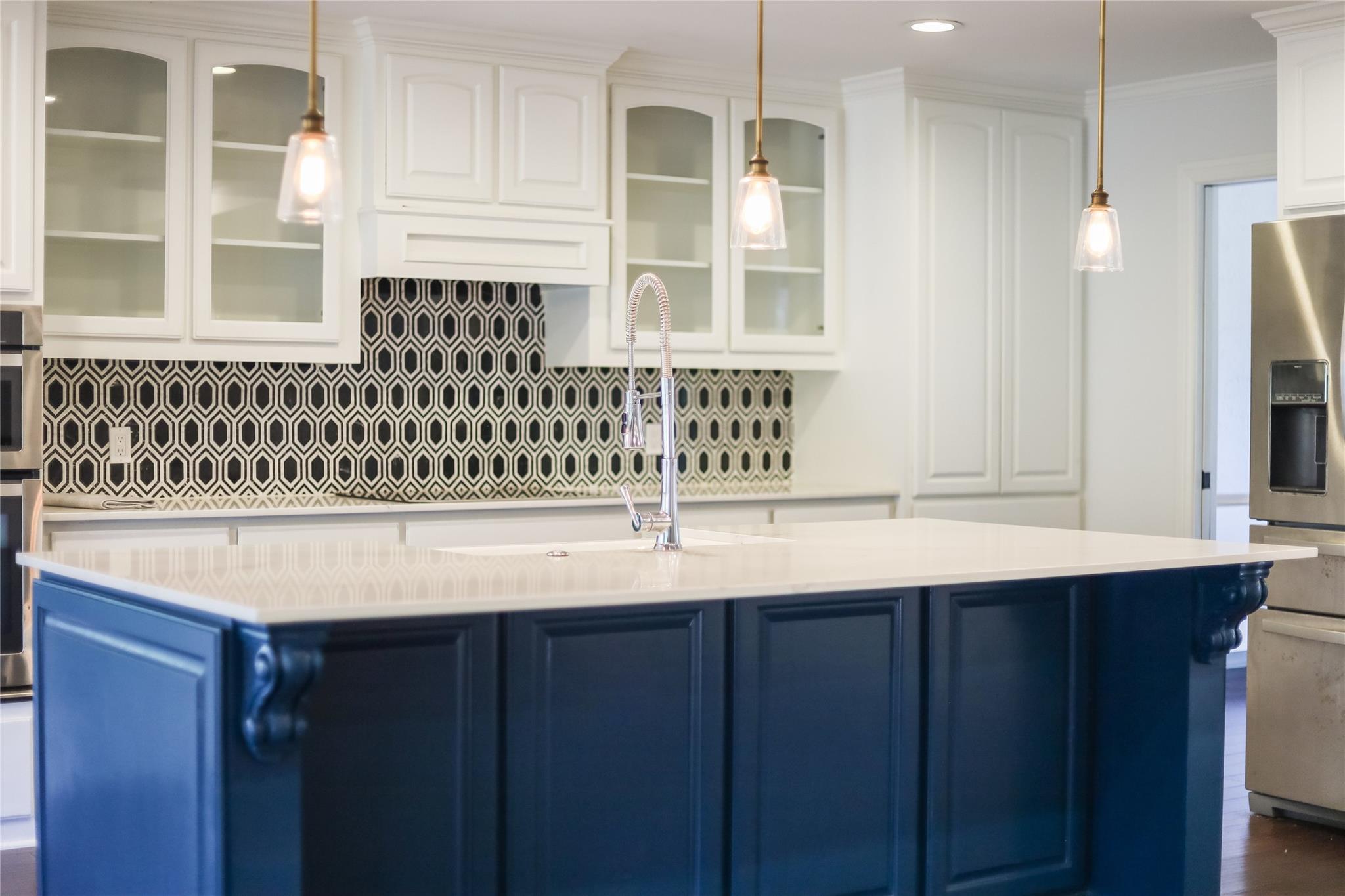 1302 Shannon Oaks Trl, Austin, TX 78746