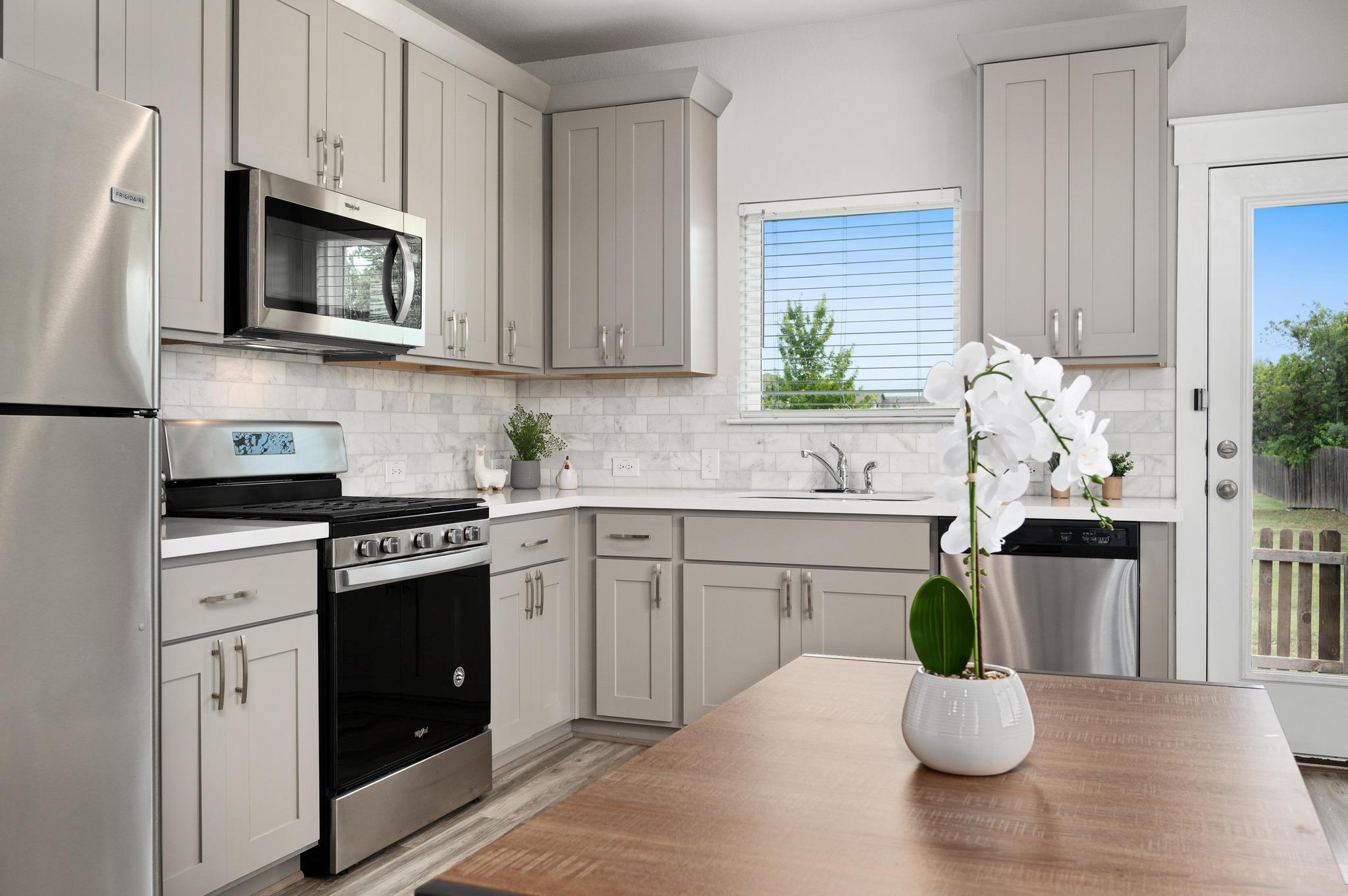 505A Pearly Eye Dr, Pflugerville, TX 78660