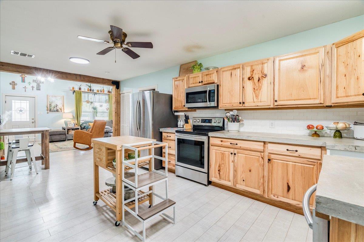 20075 San Marcos Highway, San Marcos, TX 78666
