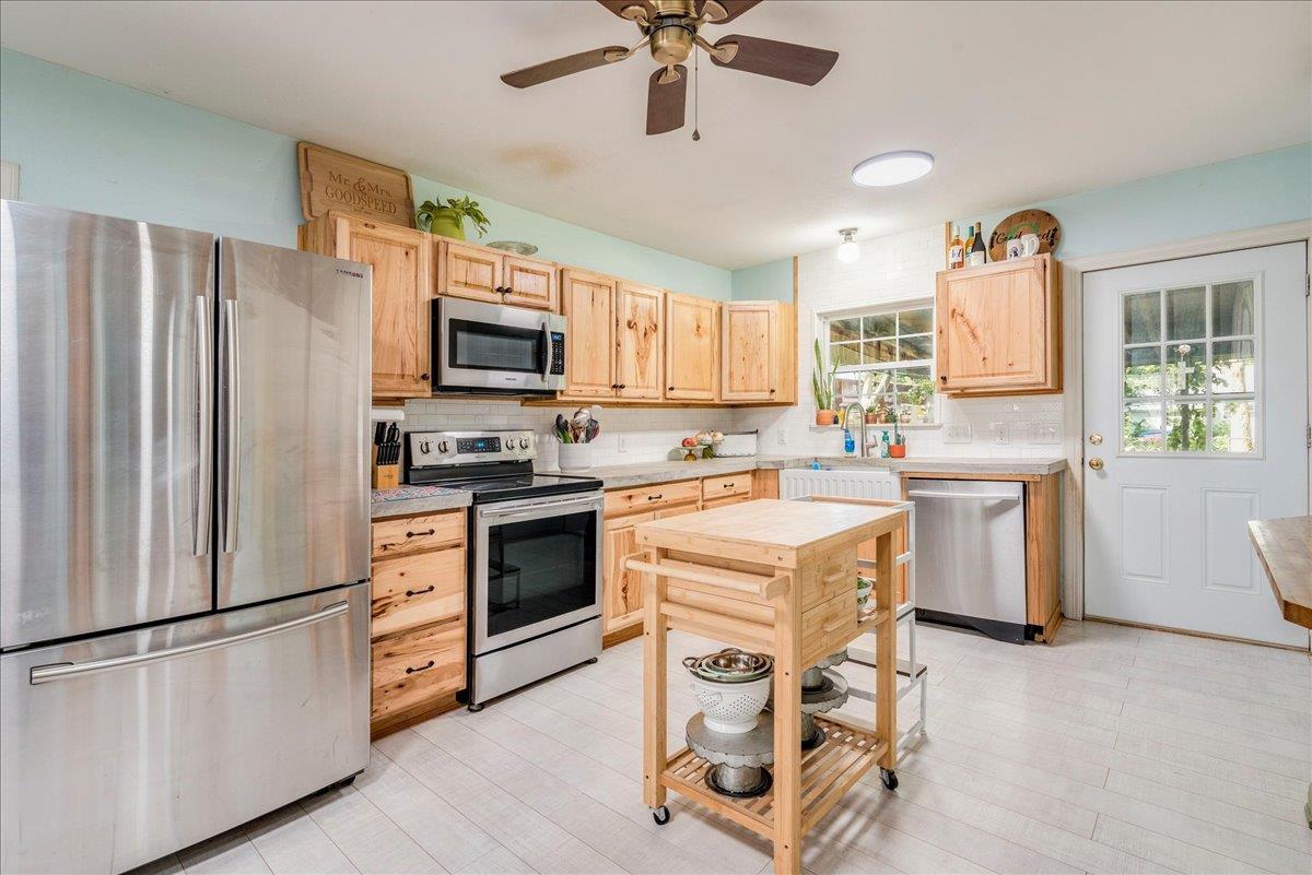 20075 San Marcos Highway, San Marcos, TX 78666