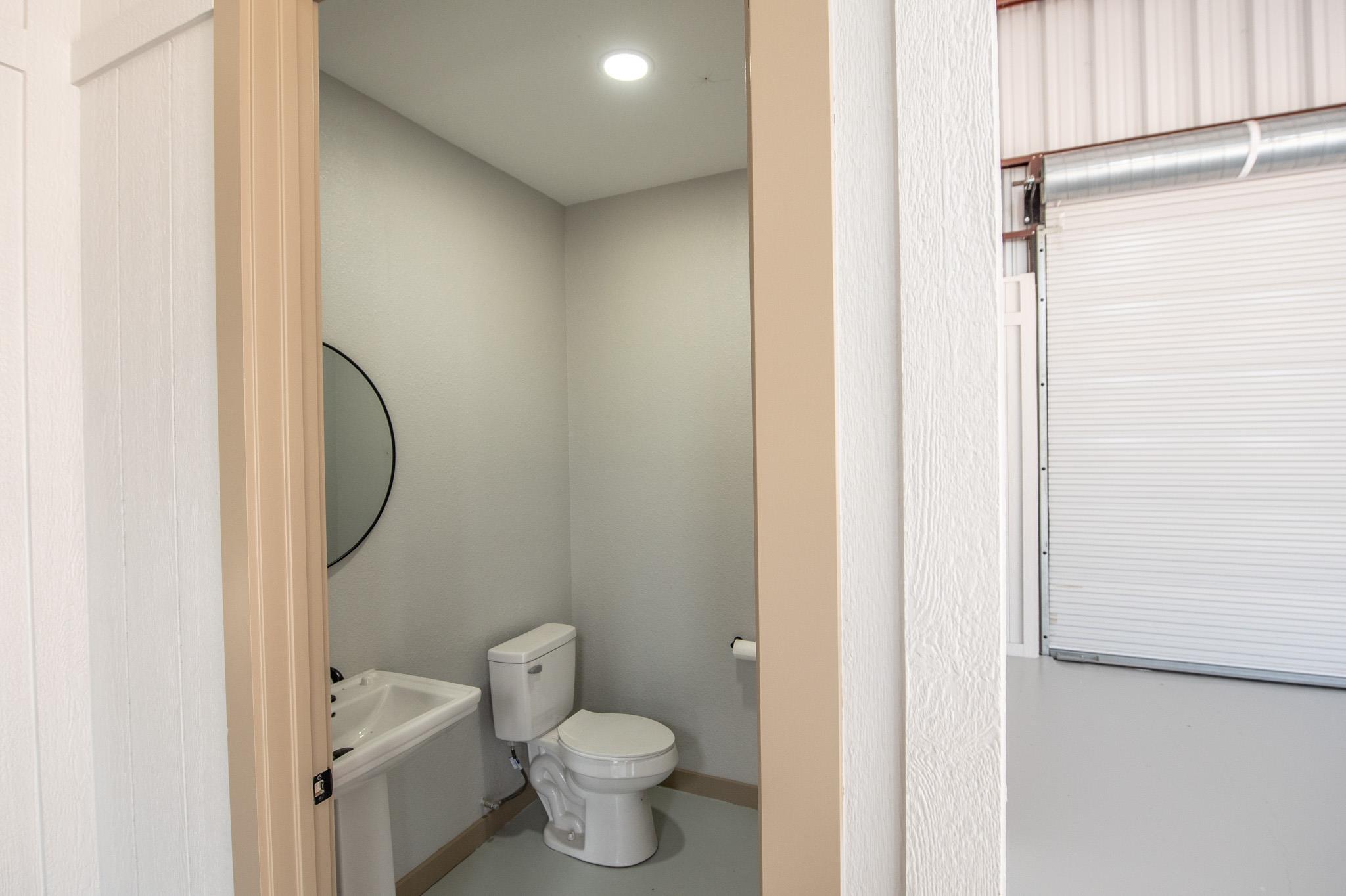 103 Whispering Oaks Dr, Somerville, TX 77879