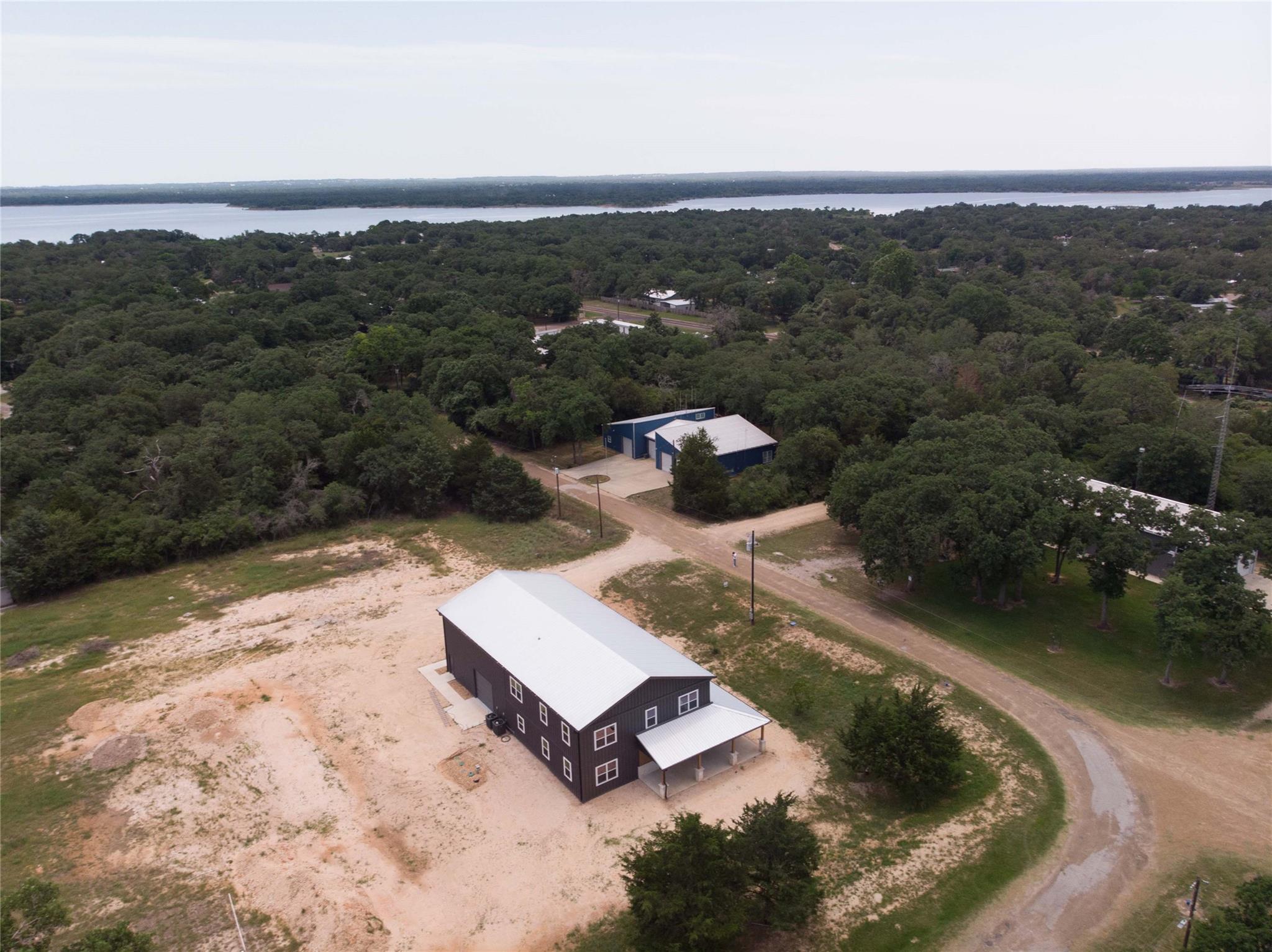 103 Whispering Oaks Dr, Somerville, TX 77879