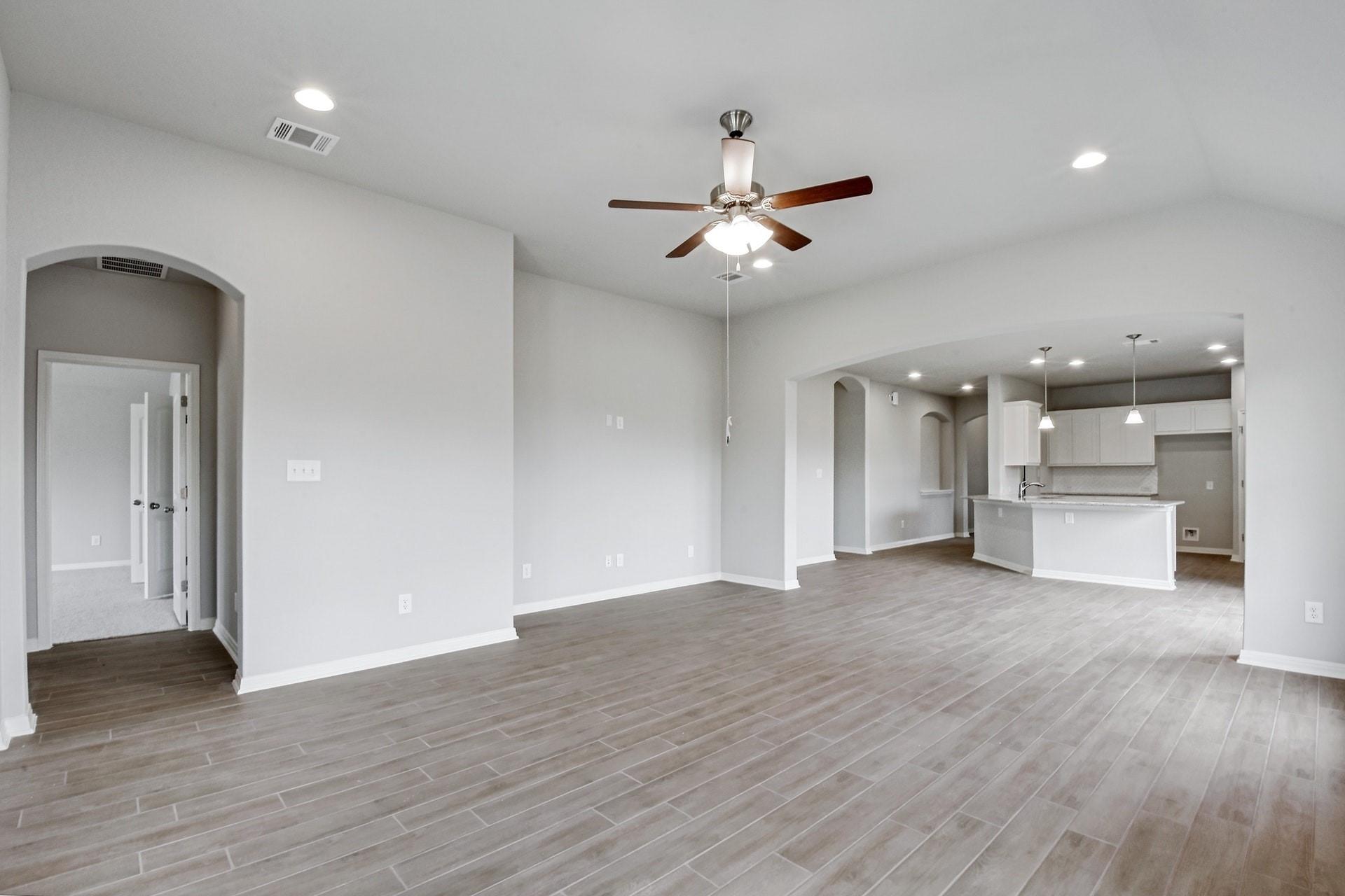 105 Kalamon Ct, San Marcos, TX 78666