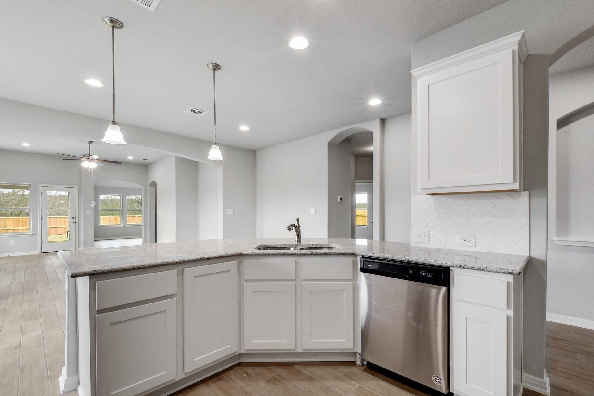 105 Kalamon Ct, San Marcos, TX 78666