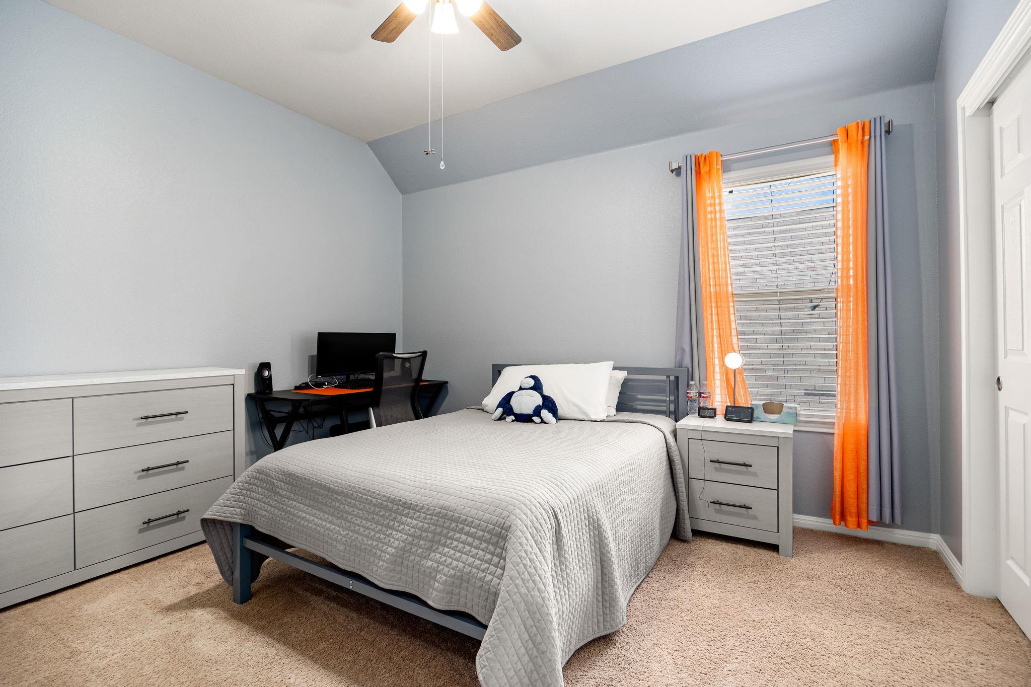 1913 Goldilocks Ln, Austin, TX 78652