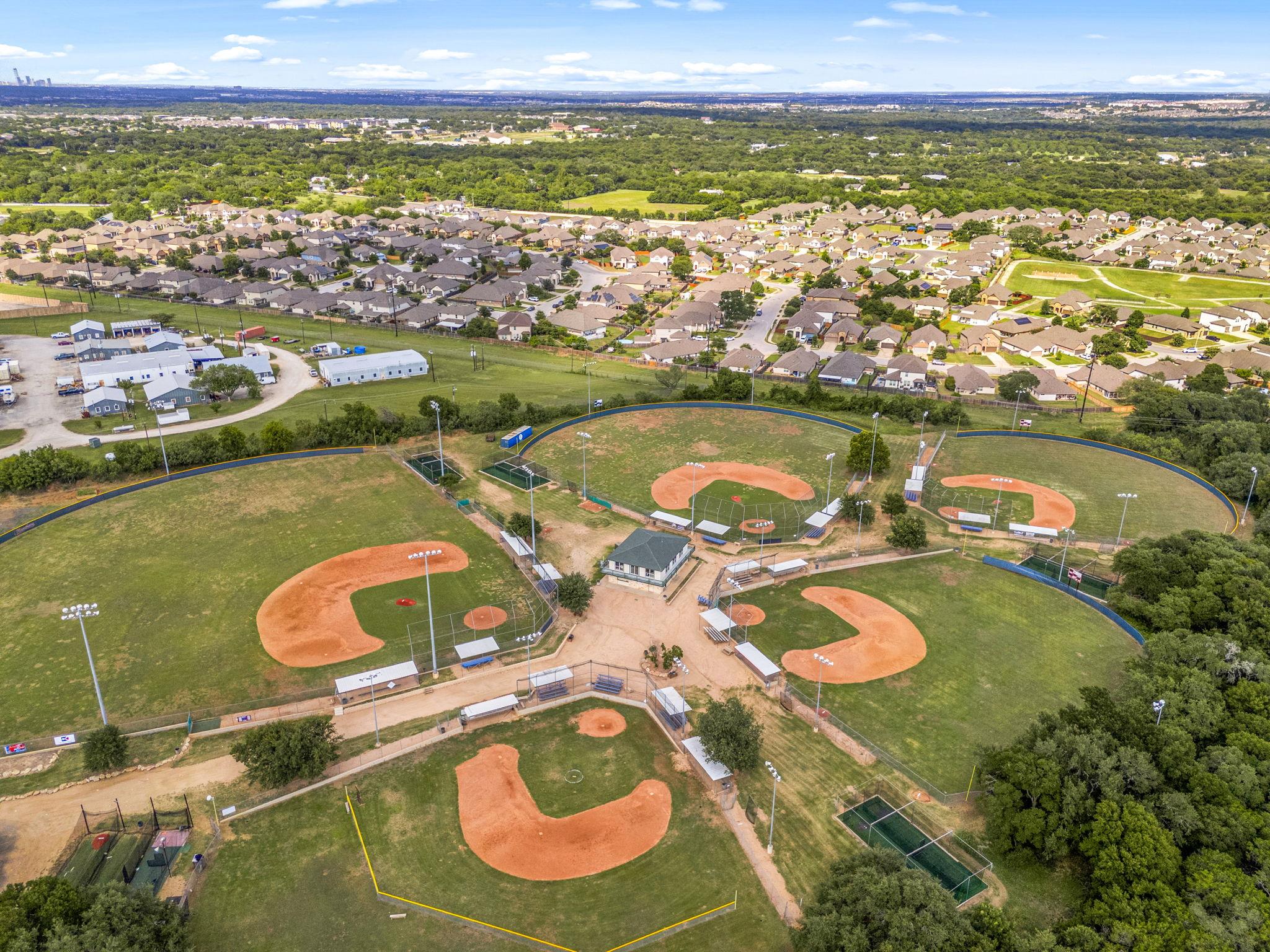 1913 Goldilocks Ln, Austin, TX 78652