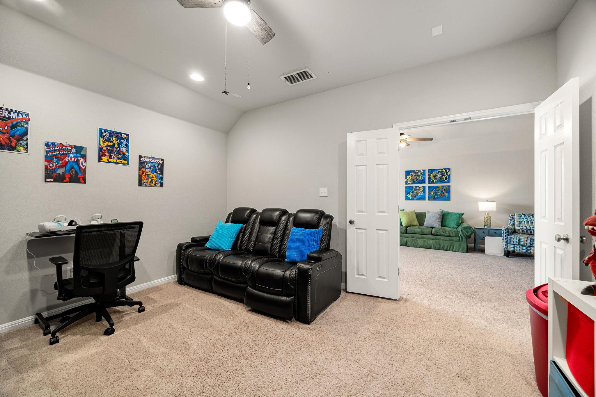 1913 Goldilocks Ln, Austin, TX 78652