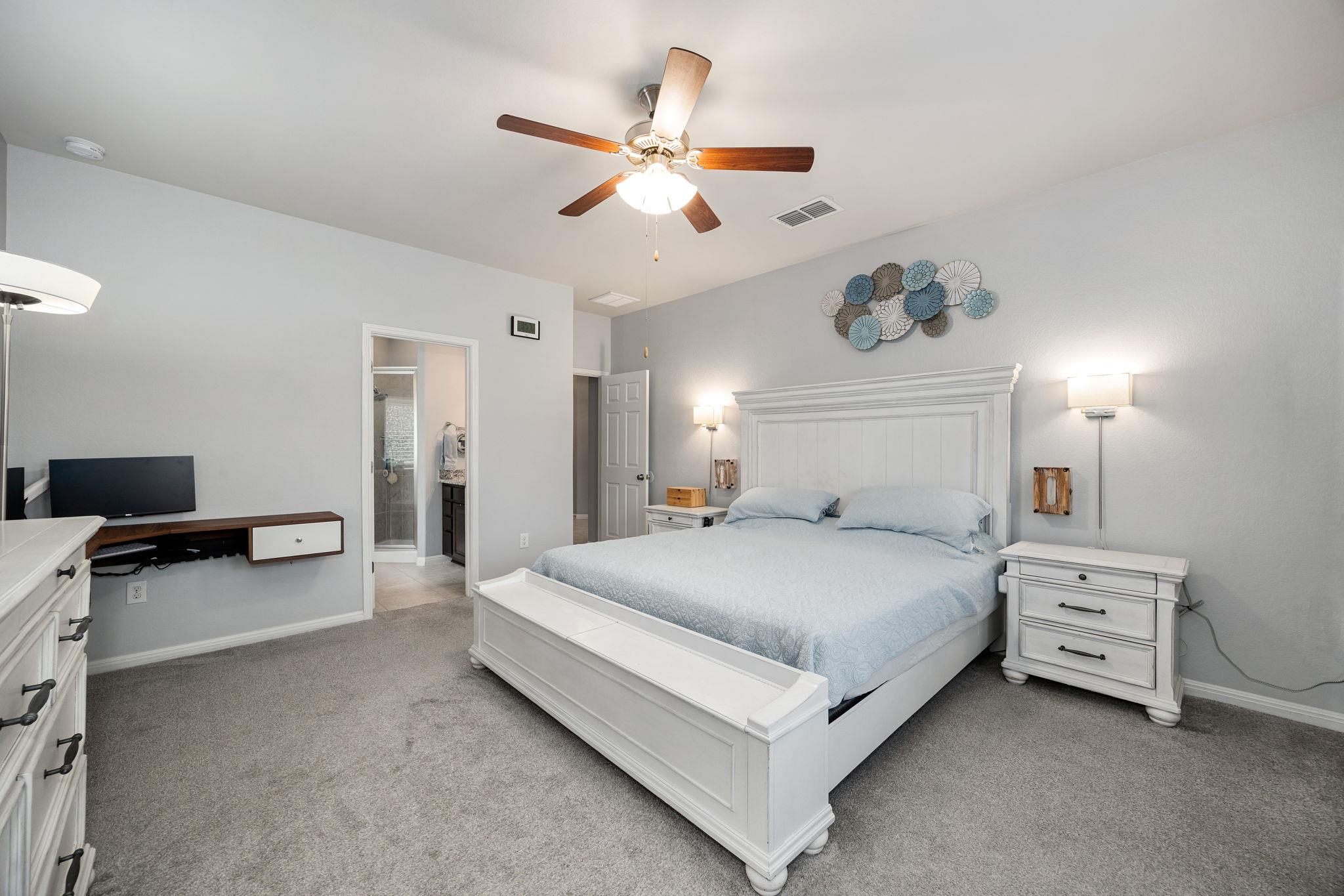 1913 Goldilocks Ln, Austin, TX 78652