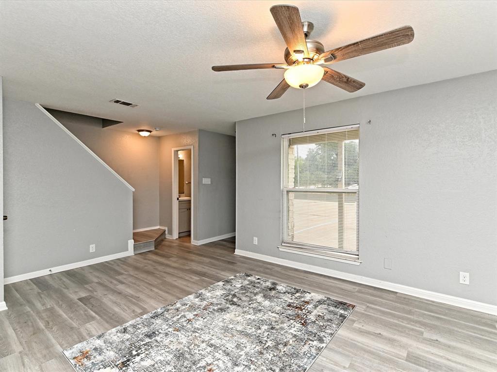 2621 Ektom Dr # C, Austin, TX 78745