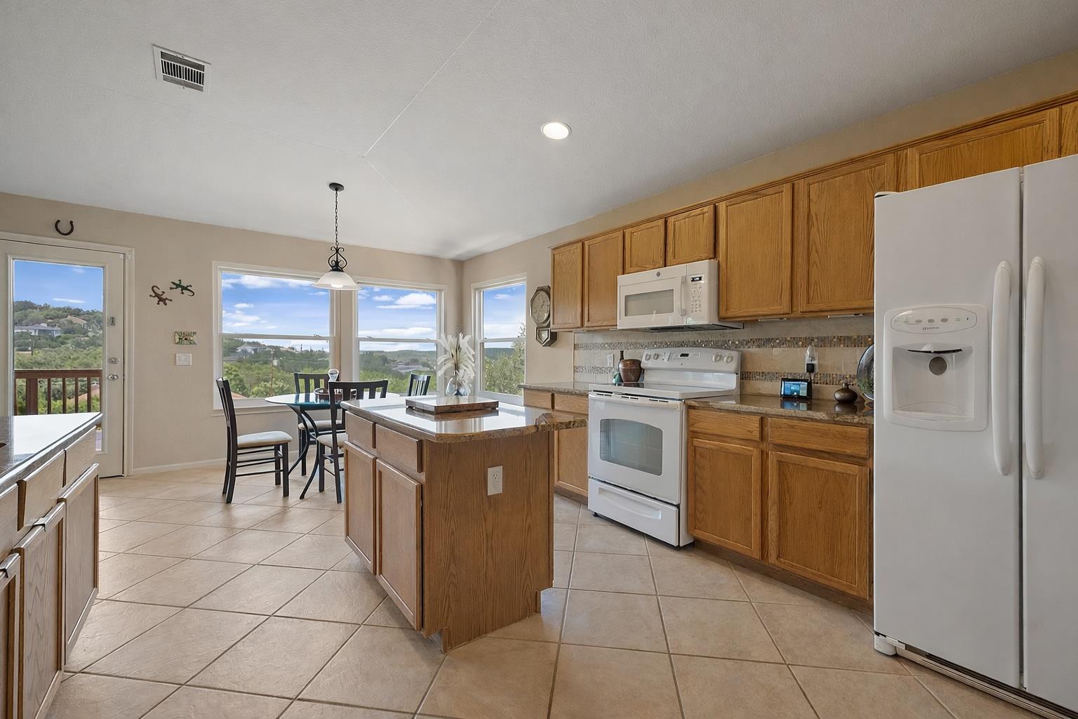 3702 Rock Terrace Dr, Lago Vista, TX 78645