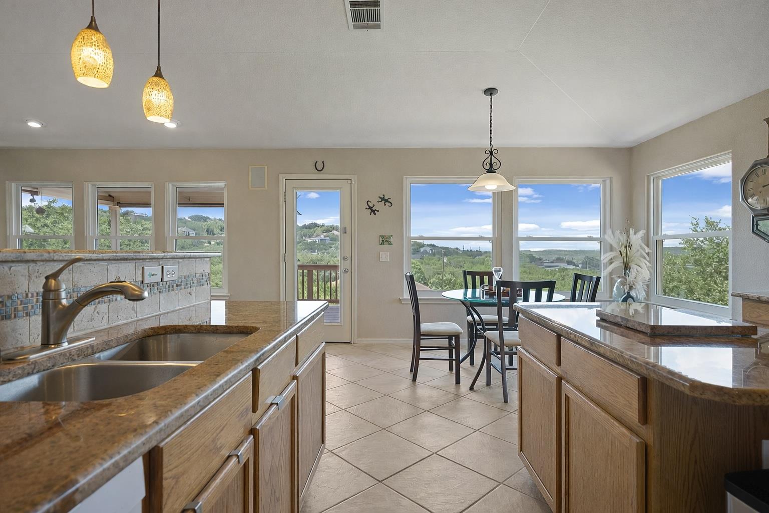 3702 Rock Terrace Dr, Lago Vista, TX 78645