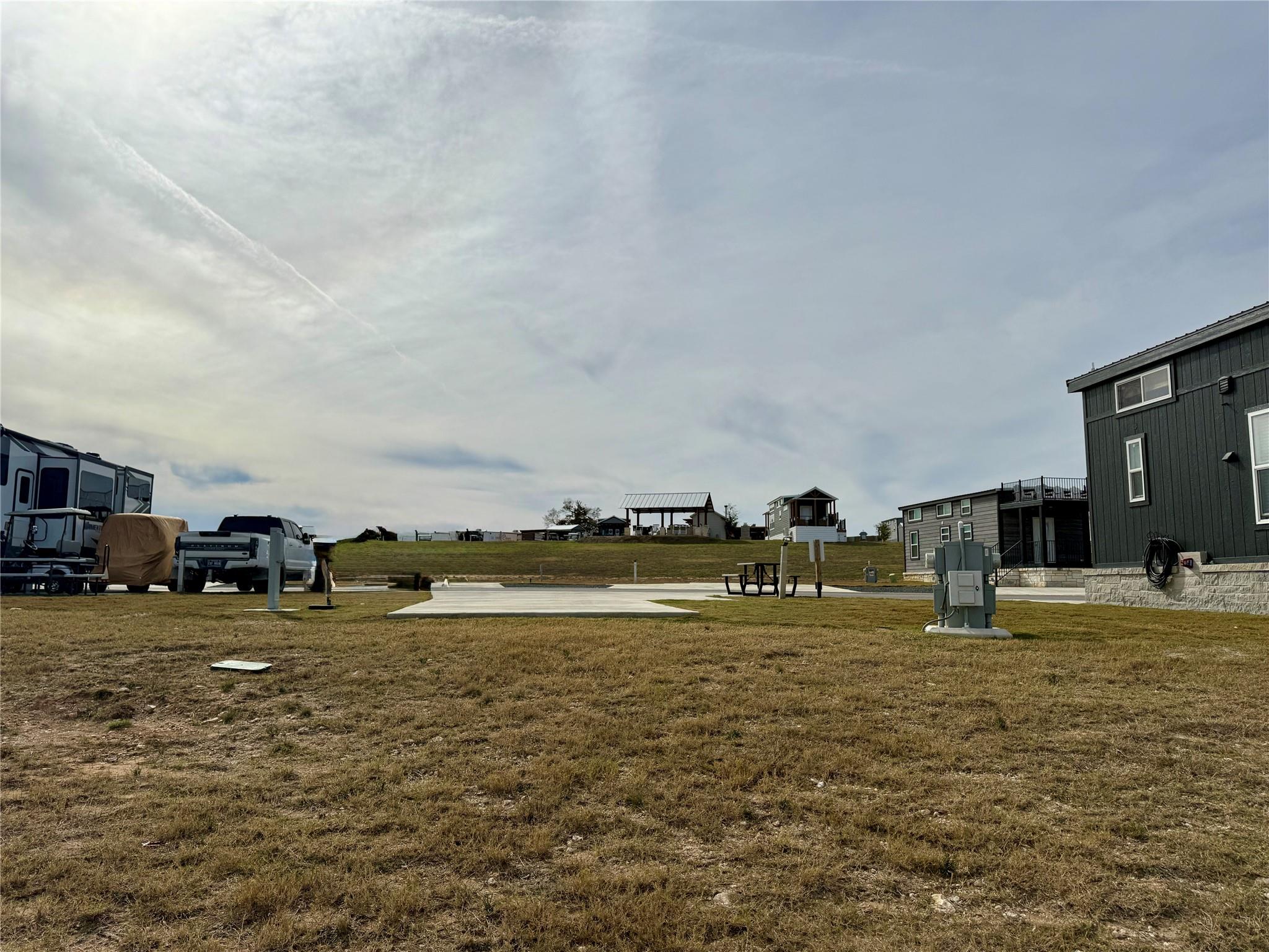 5386 Ranch Road 1376 Rd # 118, Fredericksburg, TX 78624