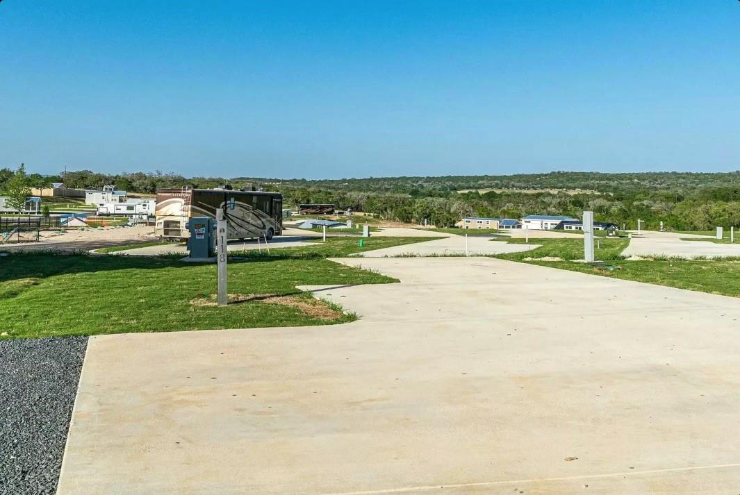 5386 Ranch Road 1376 Rd # 118, Fredericksburg, TX 78624