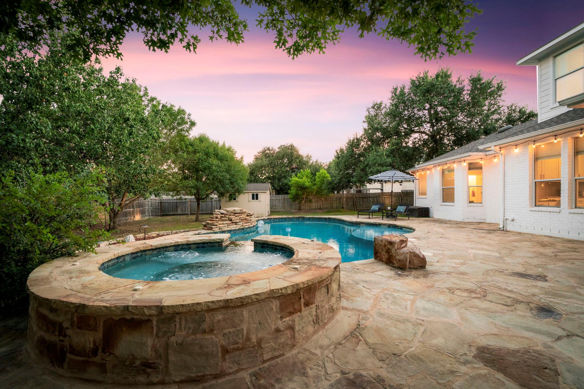 12101 Cascade Caverns Trl, Austin, TX 78739