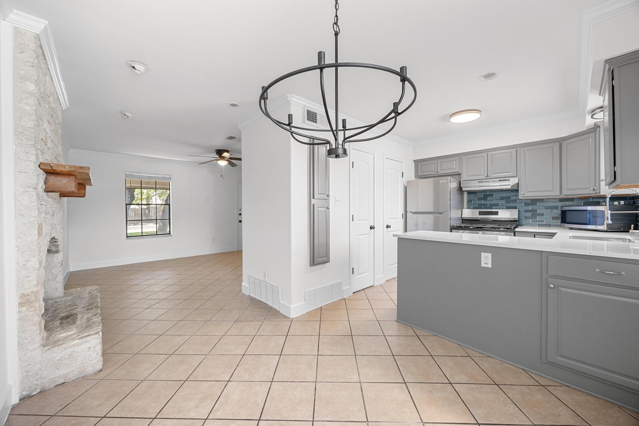 204 Northwest Dr # A, Round Rock, TX 78664