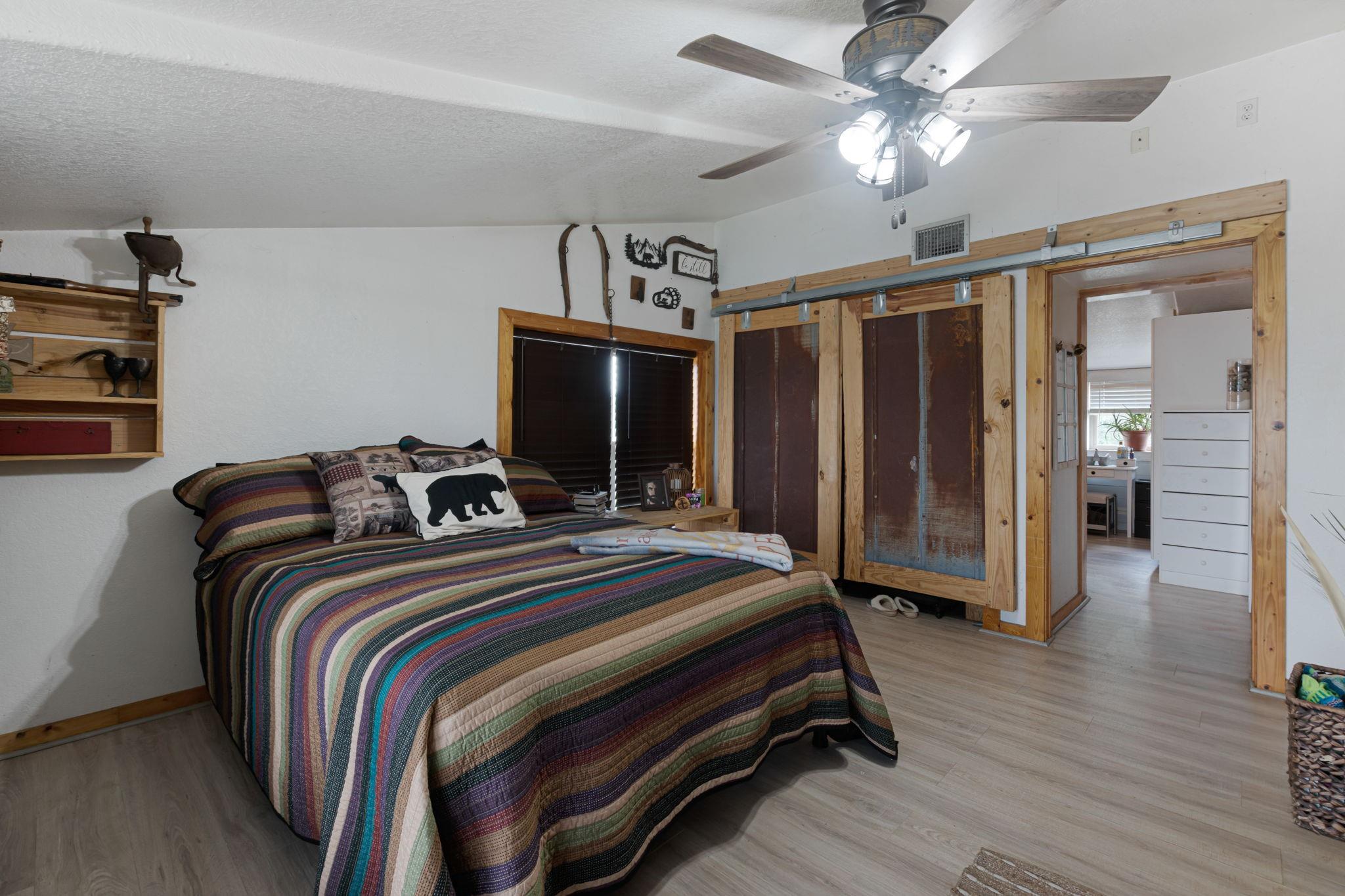 609 W Leon St, Llano, TX 78643