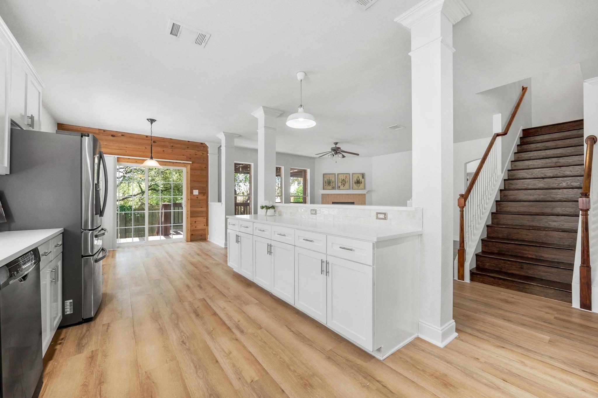 10016 Barbrook Dr, Austin, TX 78726