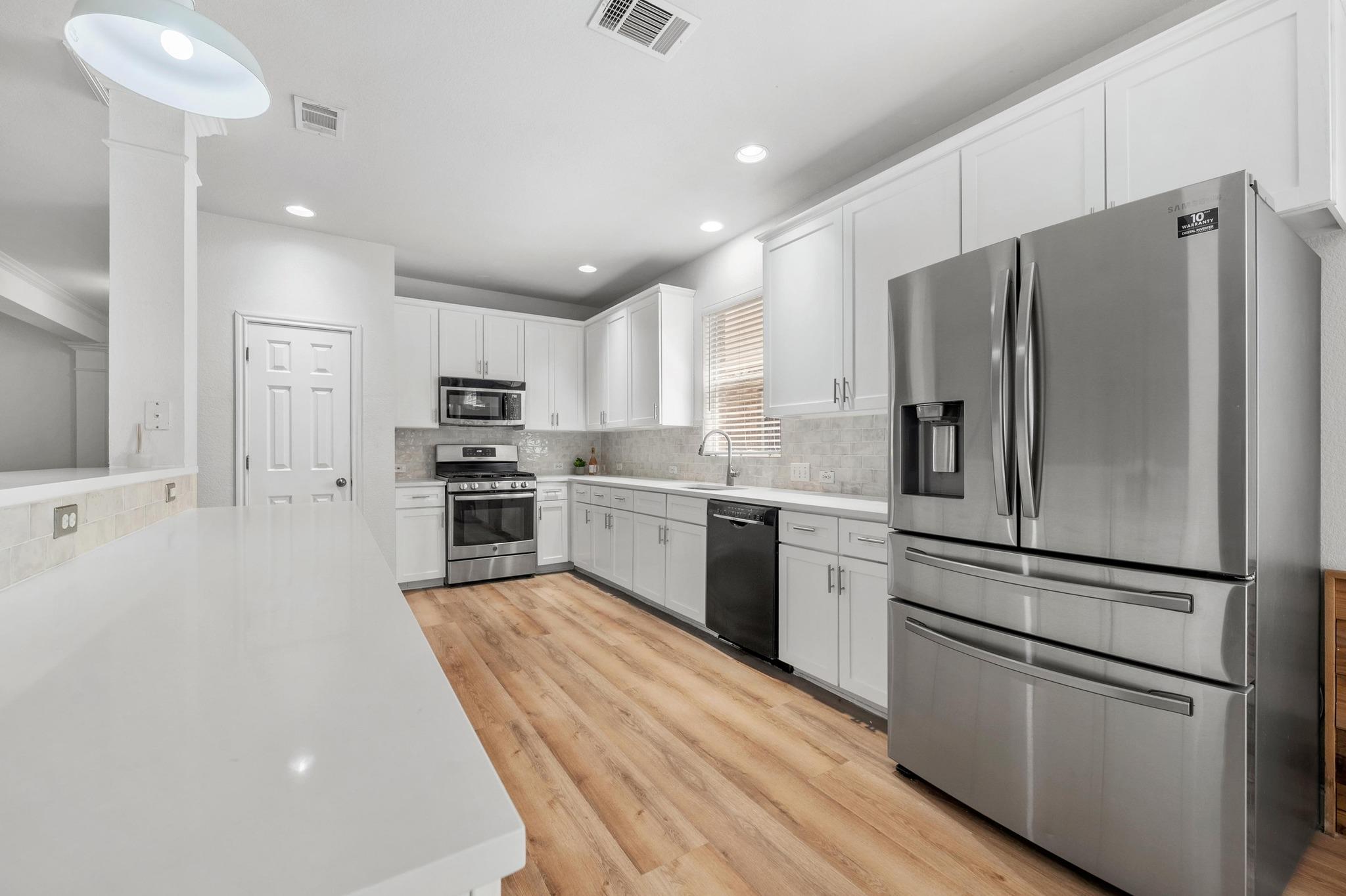 10016 Barbrook Dr, Austin, TX 78726