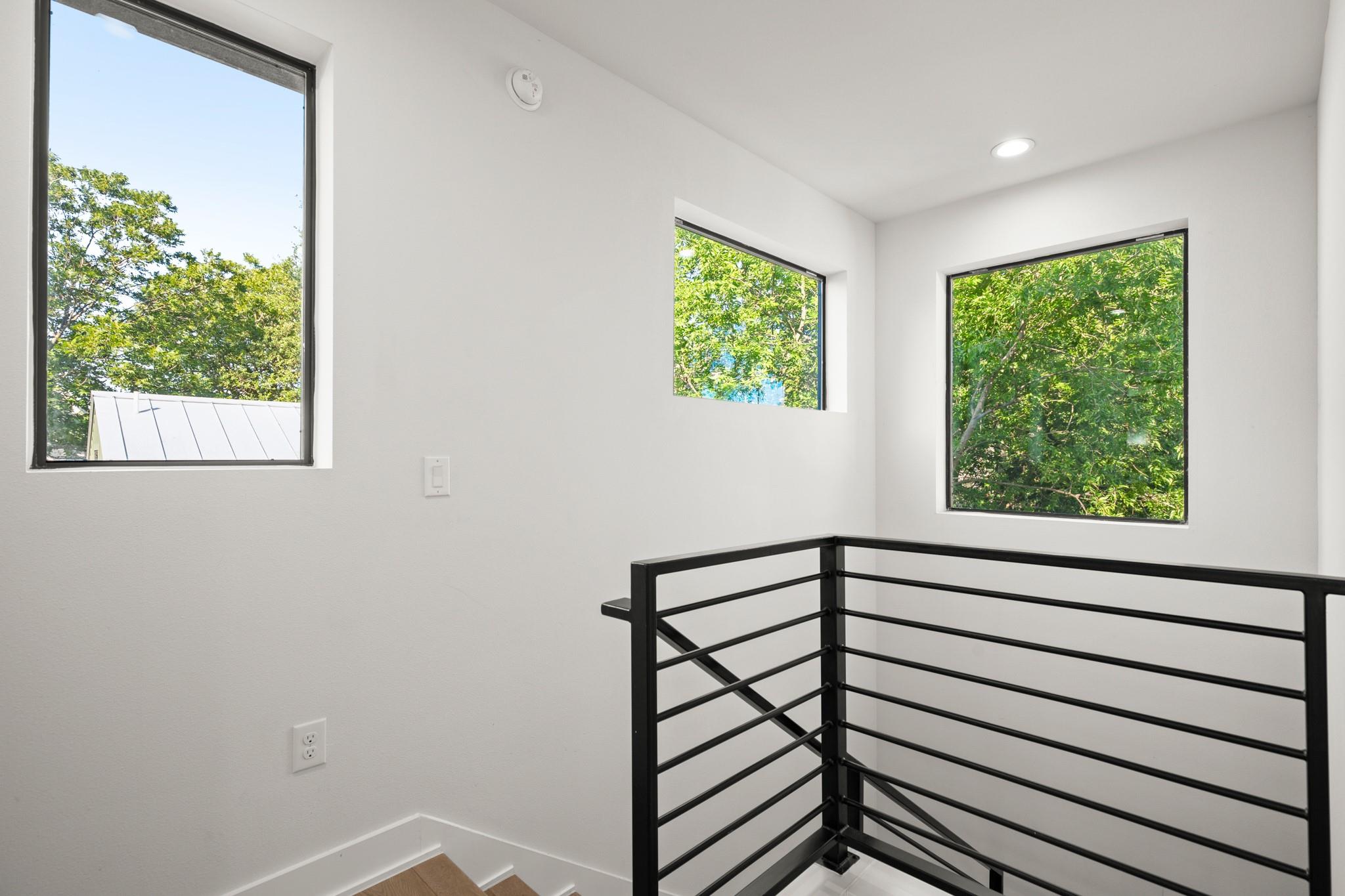 619 Hammack Dr # 2, Austin, TX 78752