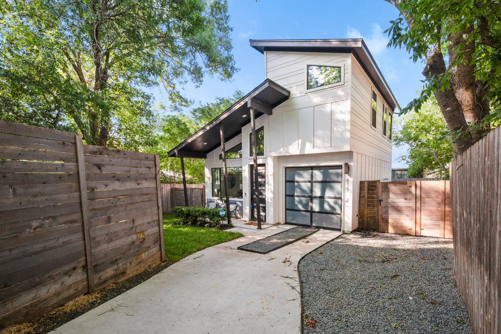 619 Hammack Dr # 2, Austin, TX 78752