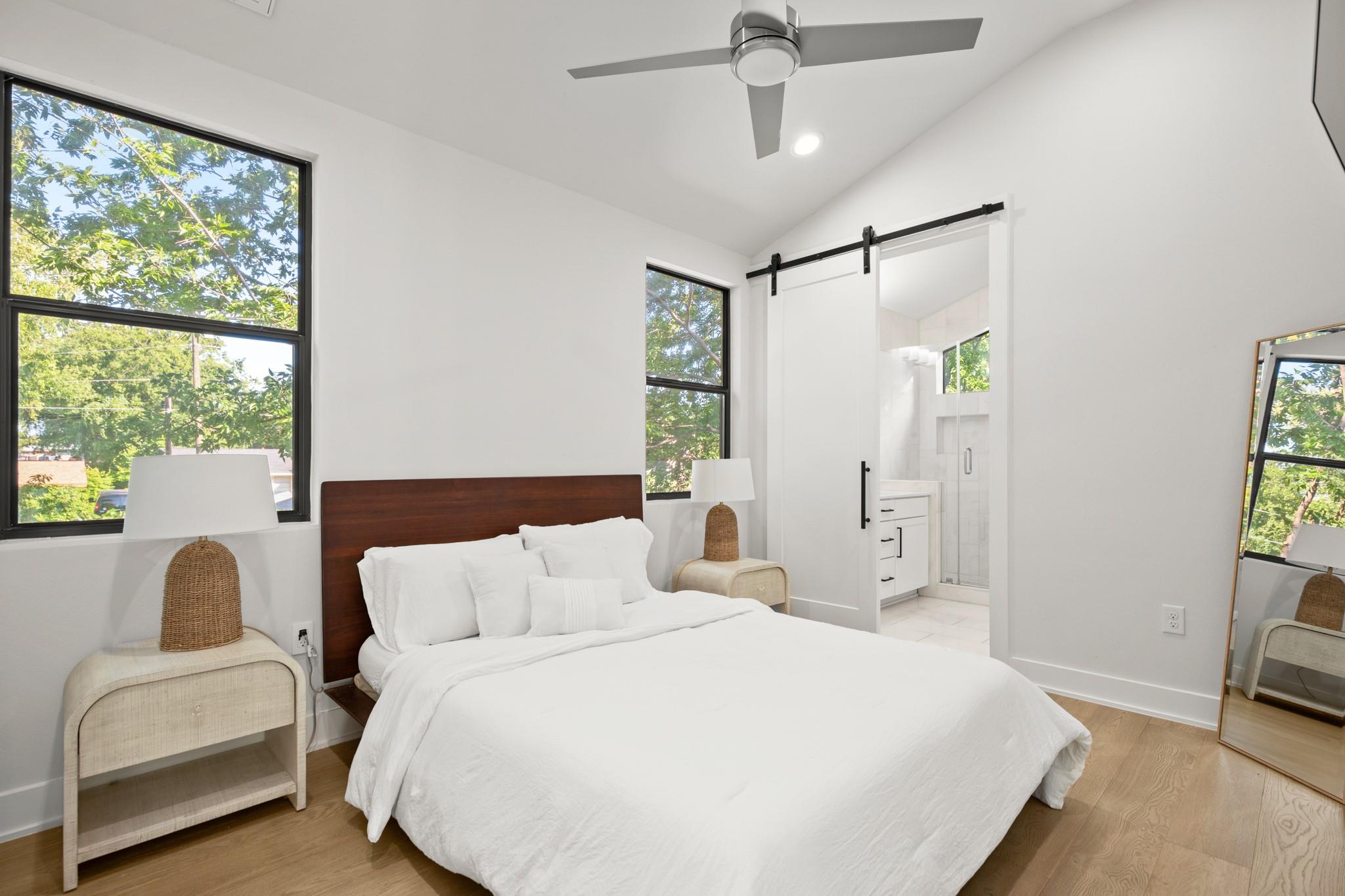 619 Hammack Dr # 2, Austin, TX 78752