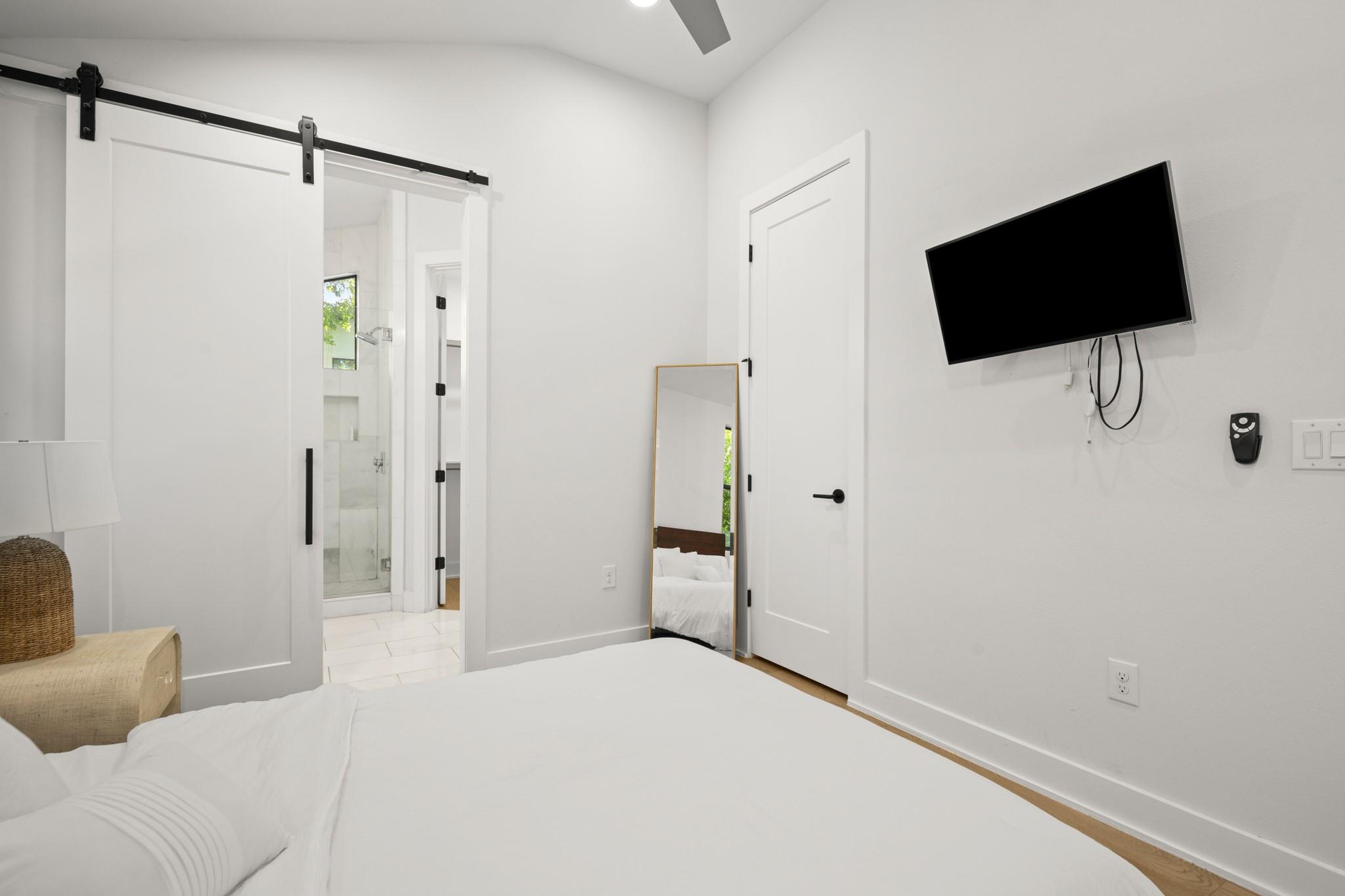 619 Hammack Dr # 2, Austin, TX 78752