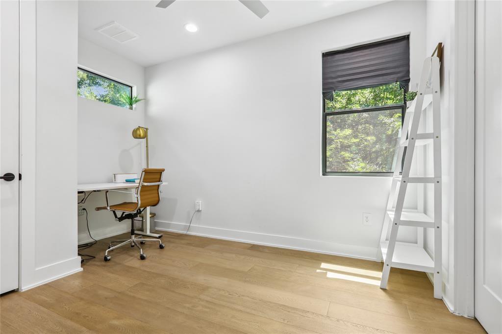 619 Hammack Dr # 2, Austin, TX 78752