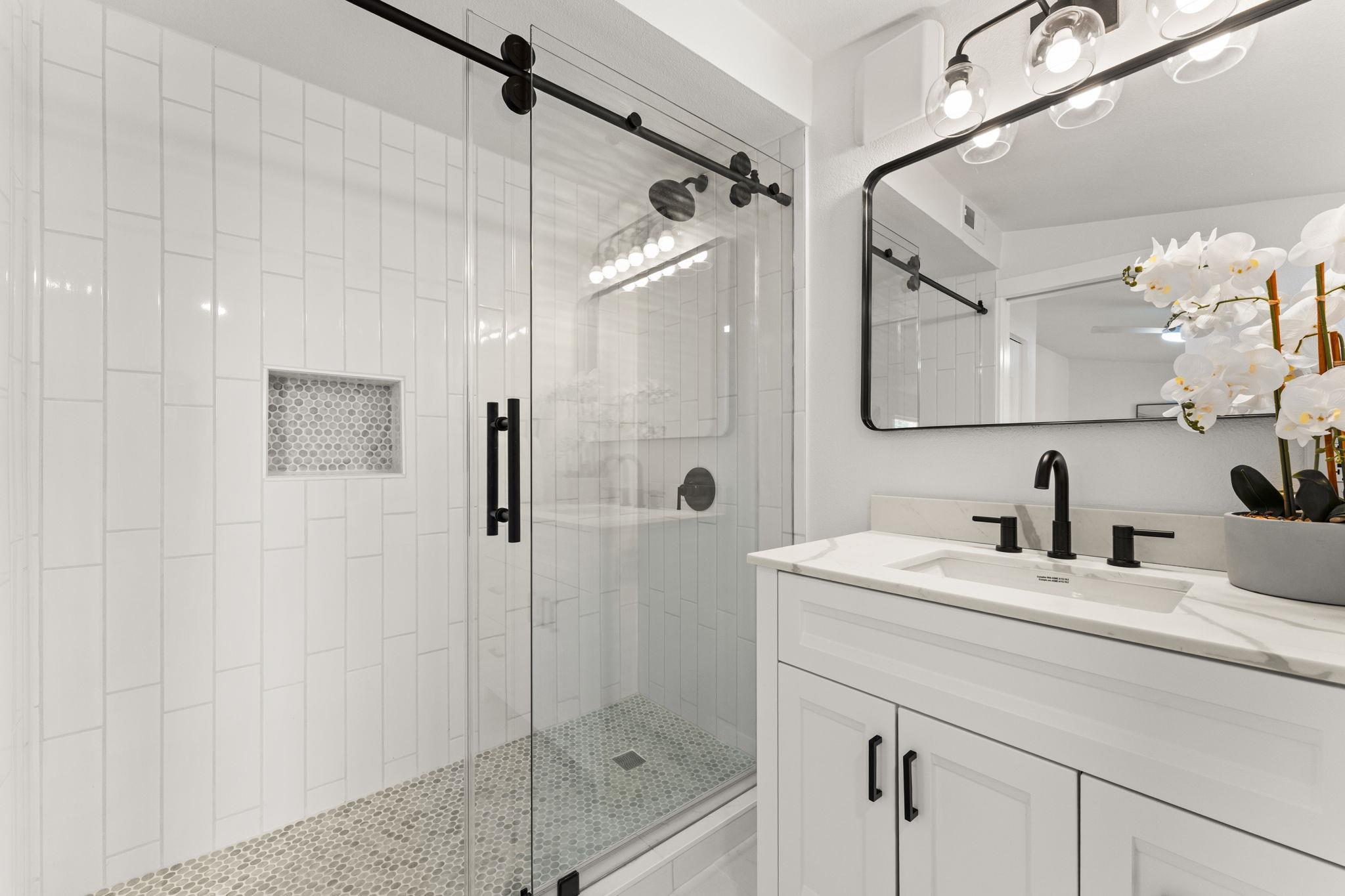 1708 Adina St, Austin, TX 78721