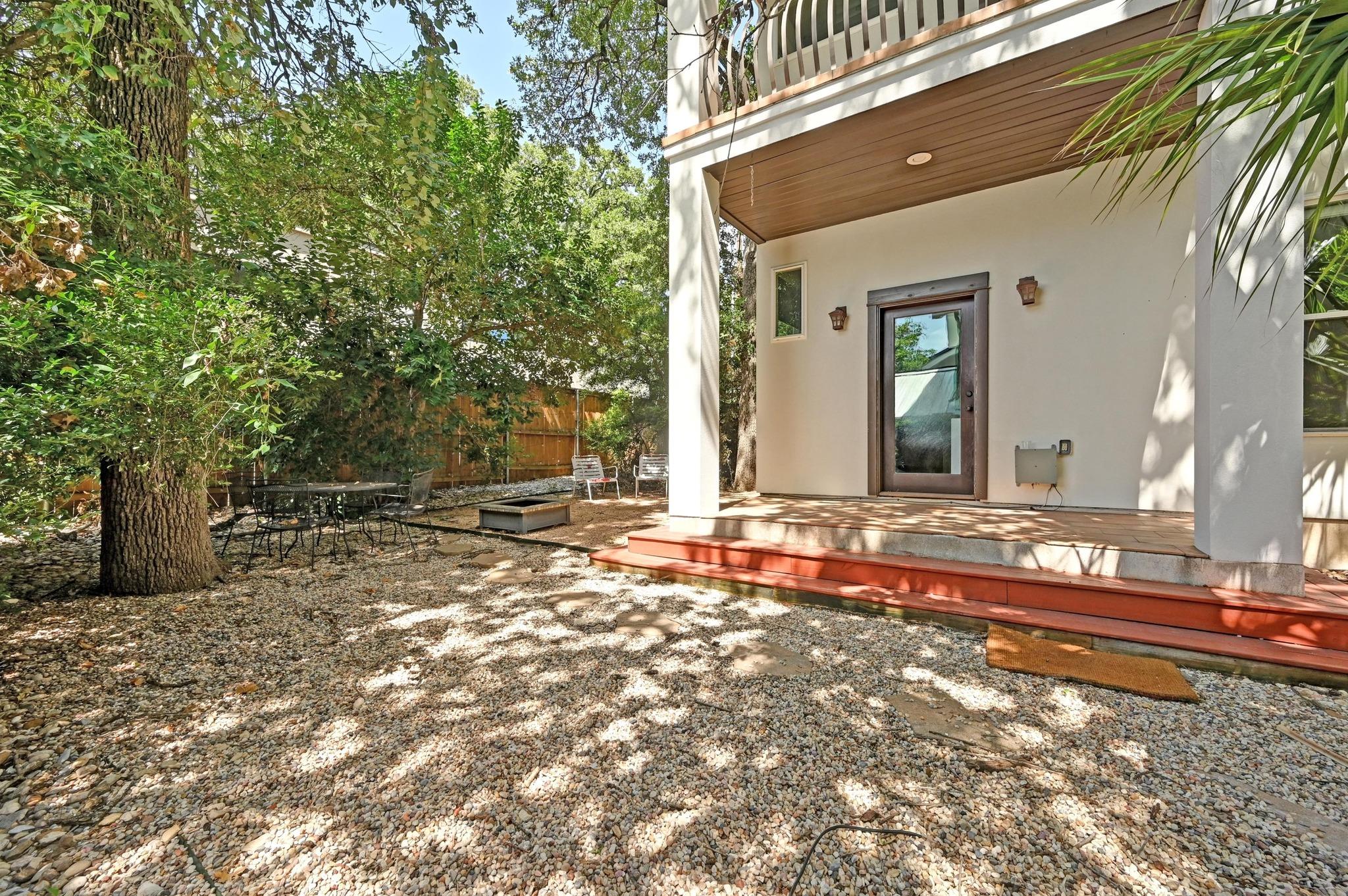 2705 Bonnie Rd # A, Austin, TX 78703