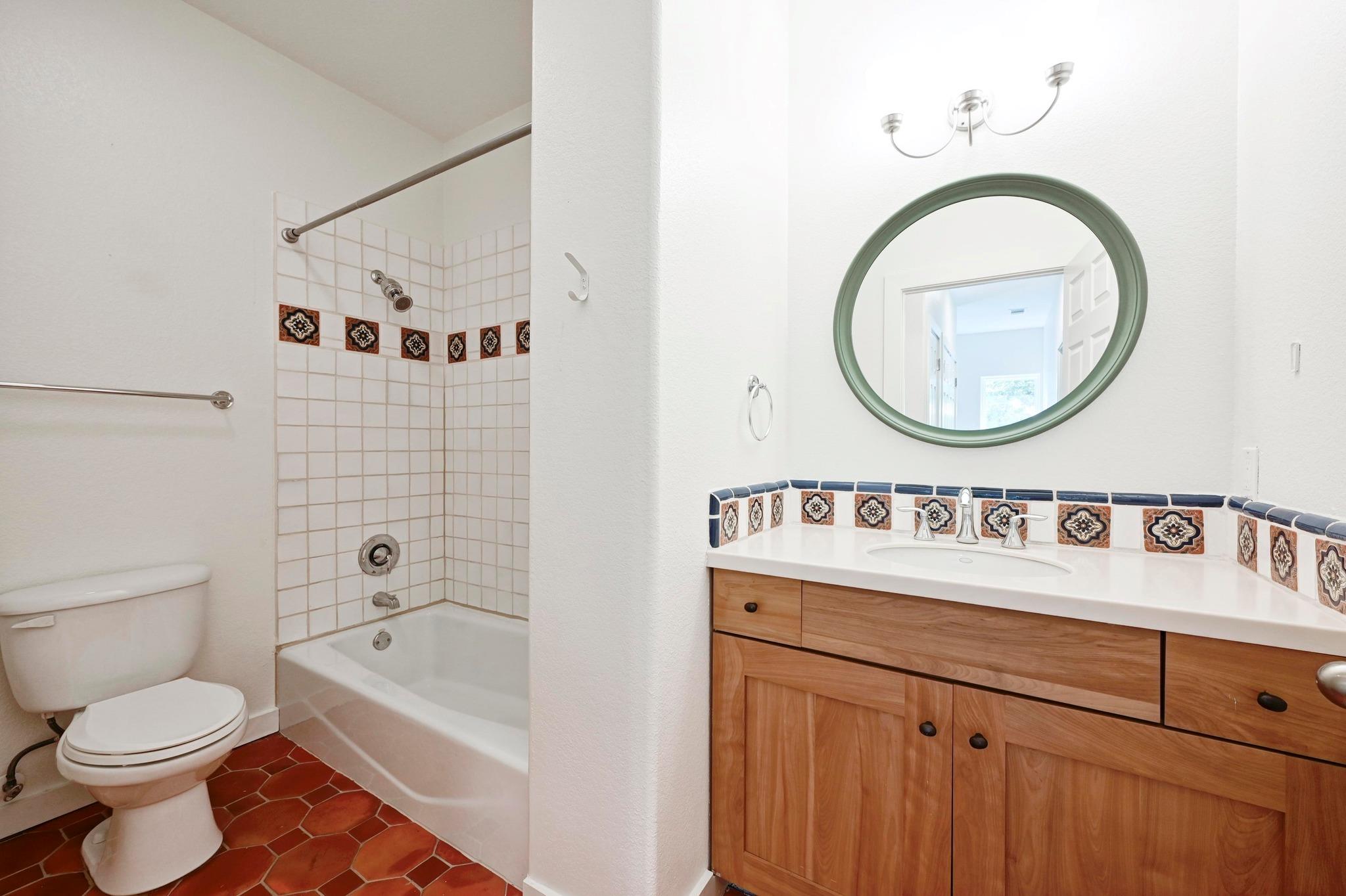 2705 Bonnie Rd # A, Austin, TX 78703