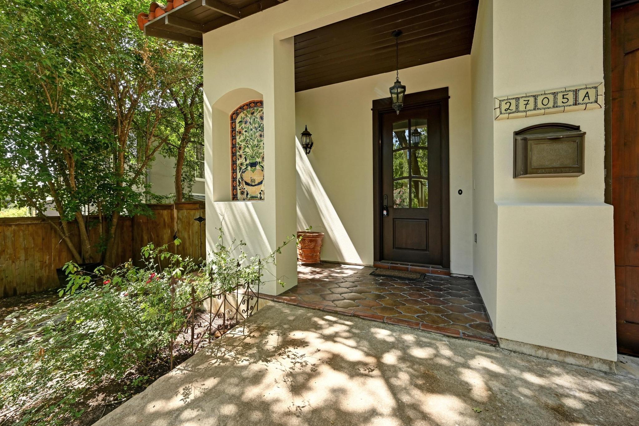 2705 Bonnie Rd # A, Austin, TX 78703