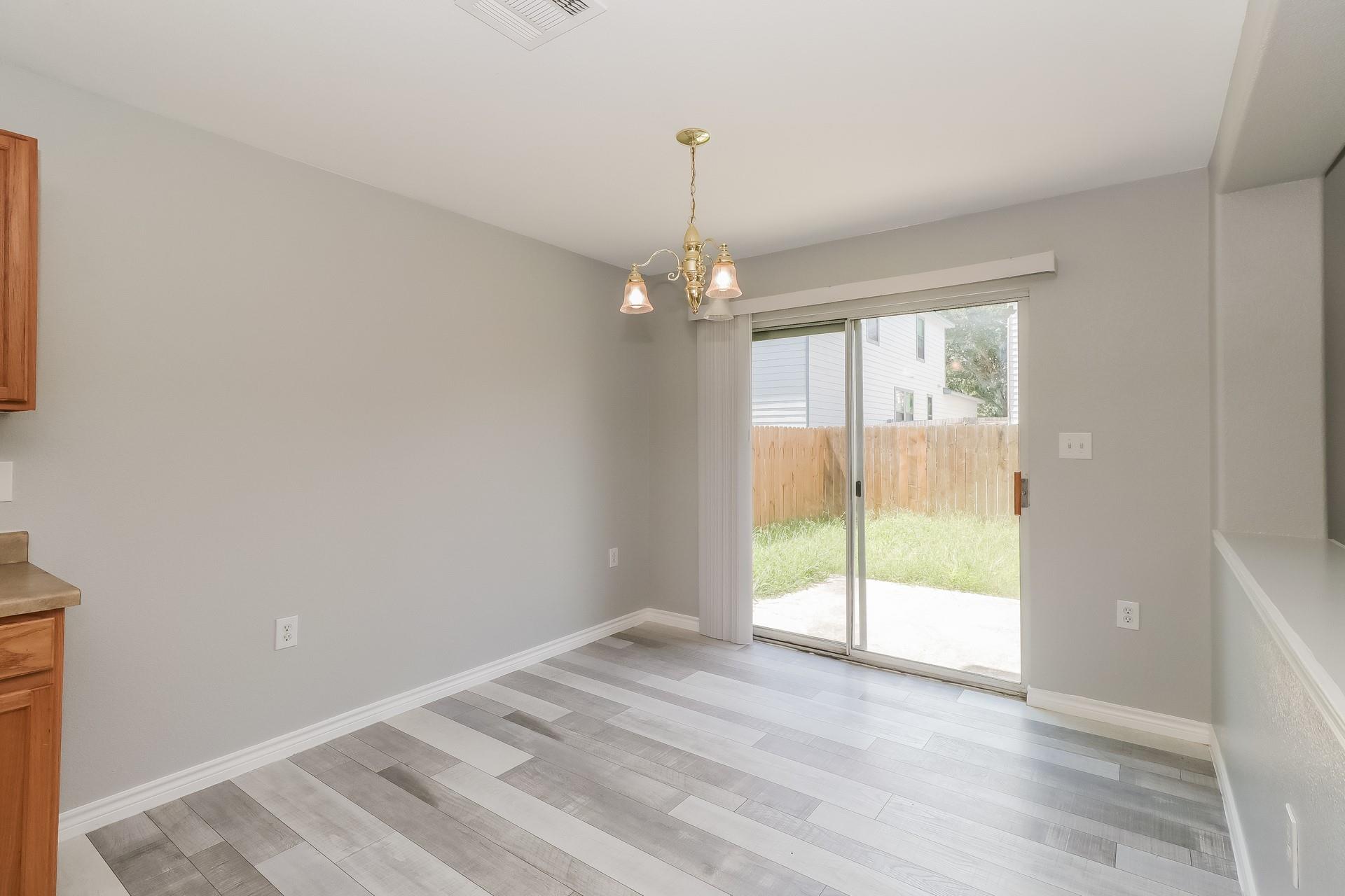 6805 Doyal Dr, Austin, TX 78747