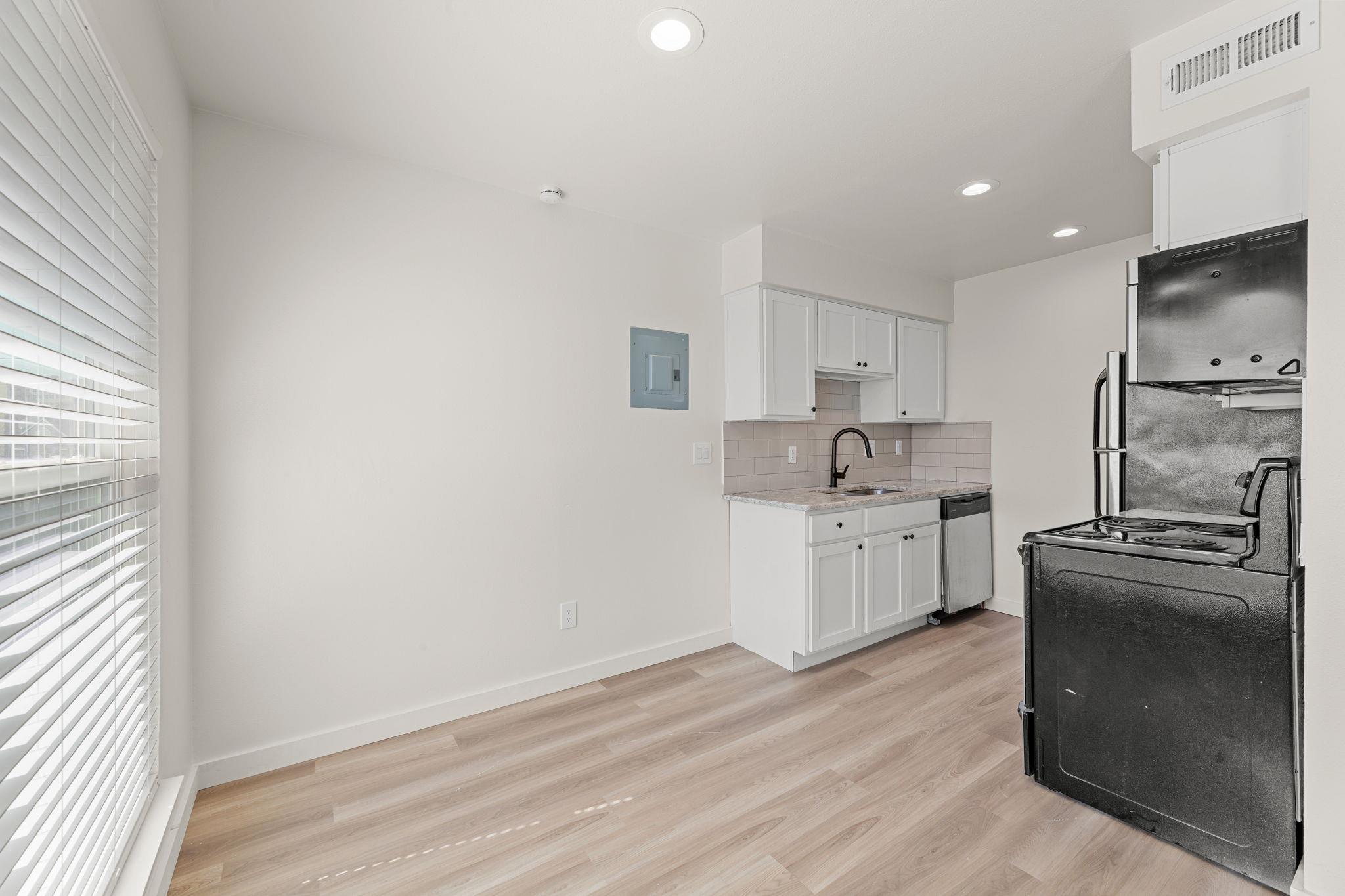 3819 Southway Dr # 220, Austin, TX 78704