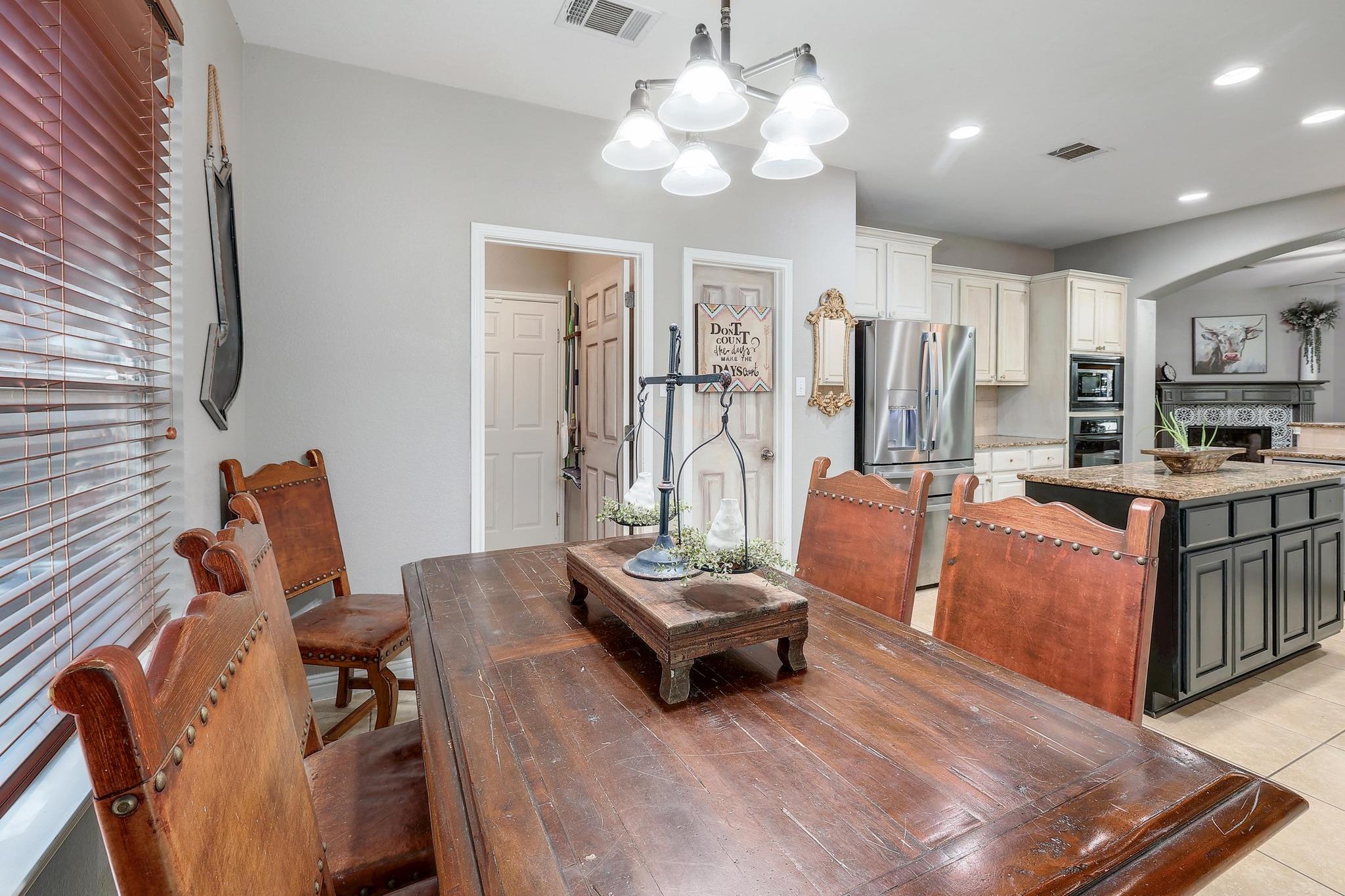 2715 Lovett Ln, Cedar Park, TX 78613
