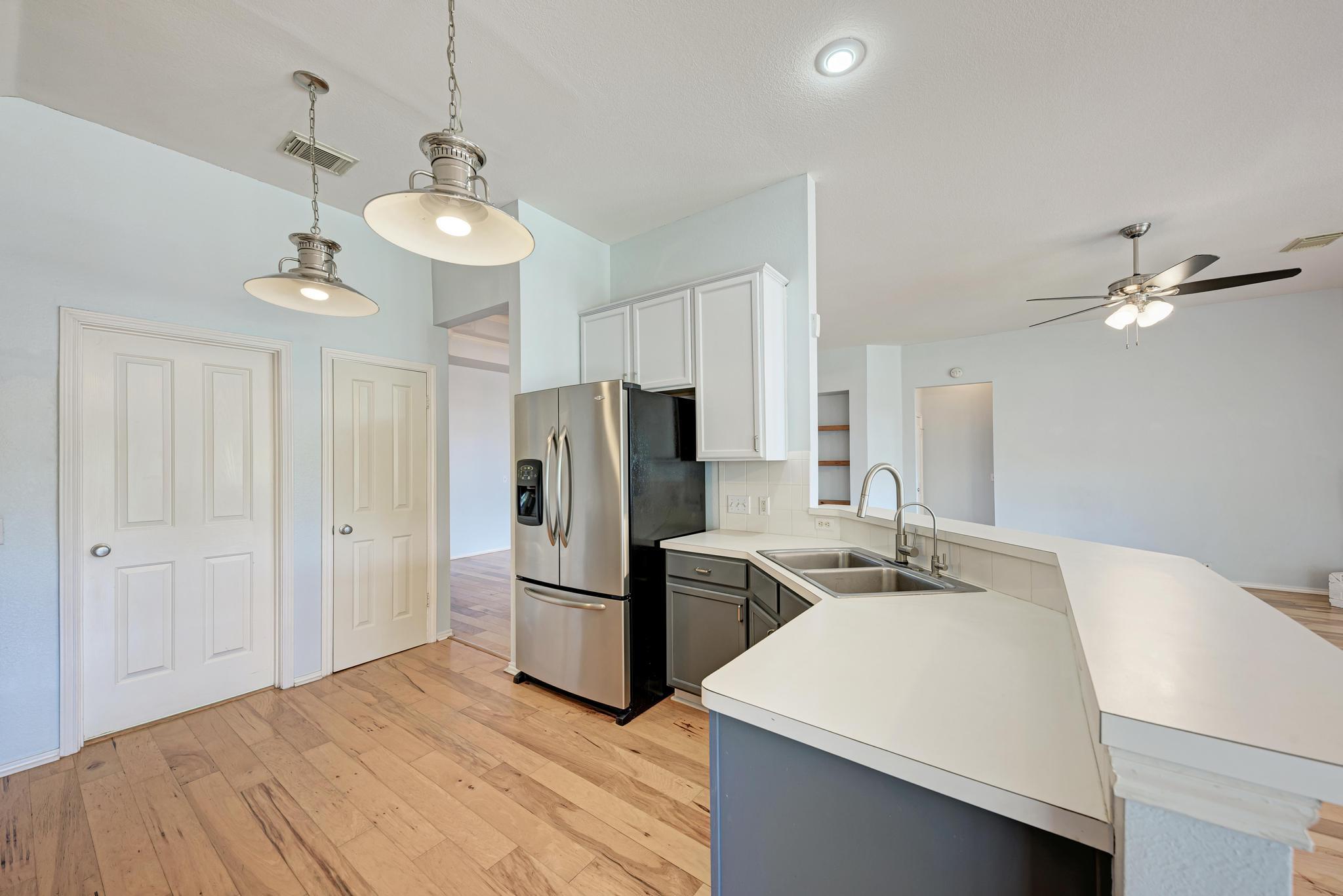 1714 Star Light Circle Cir, Cedar Park, TX 78613