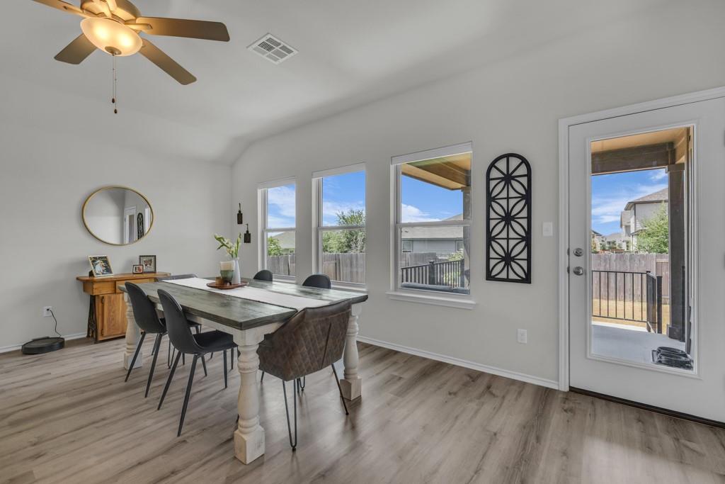 116 Gray Wolf Dr, San Marcos, TX 78666