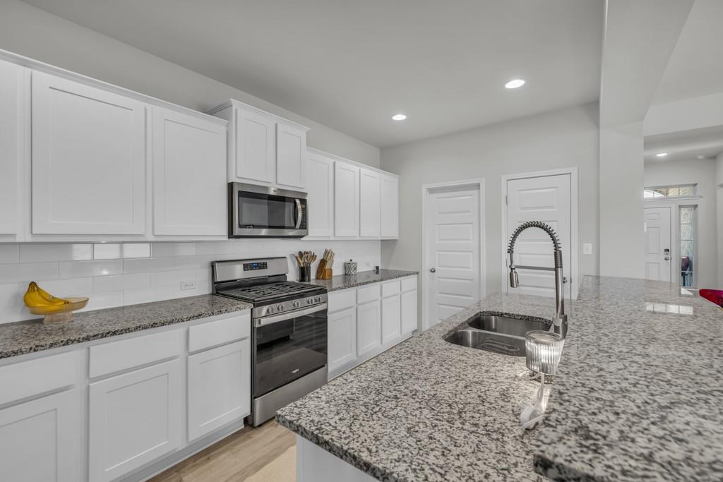 116 Gray Wolf Dr, San Marcos, TX 78666