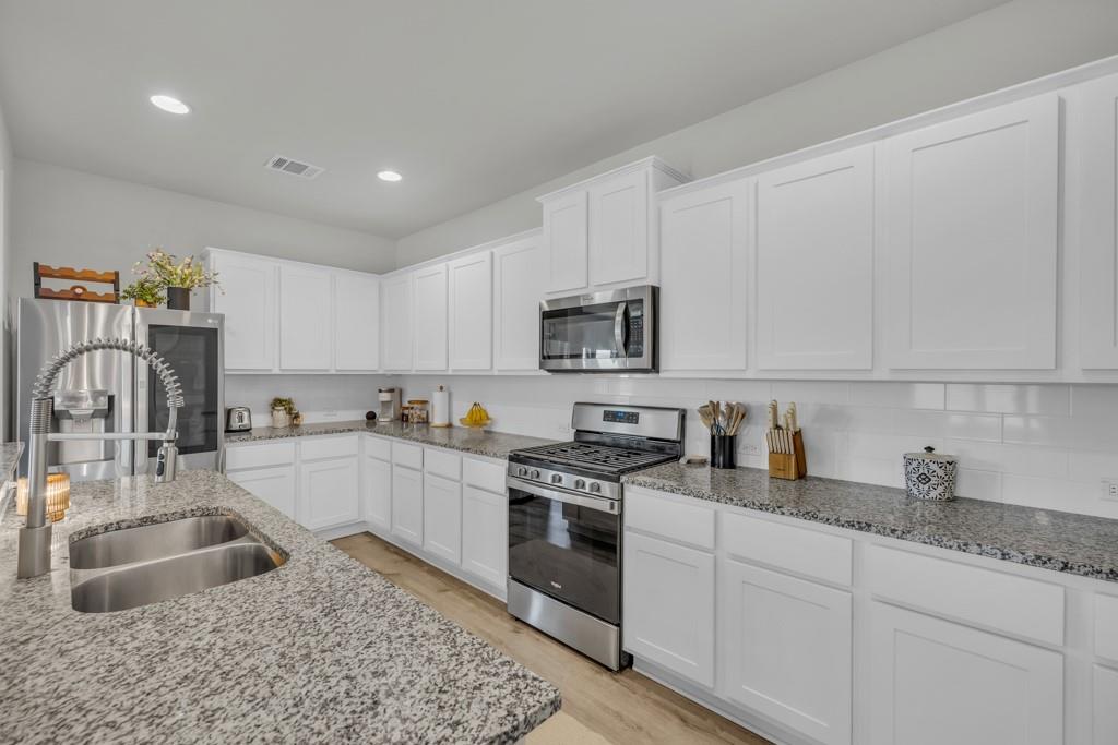 116 Gray Wolf Dr, San Marcos, TX 78666