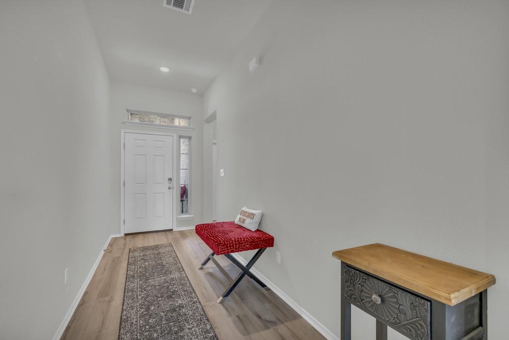 116 Gray Wolf Dr, San Marcos, TX 78666