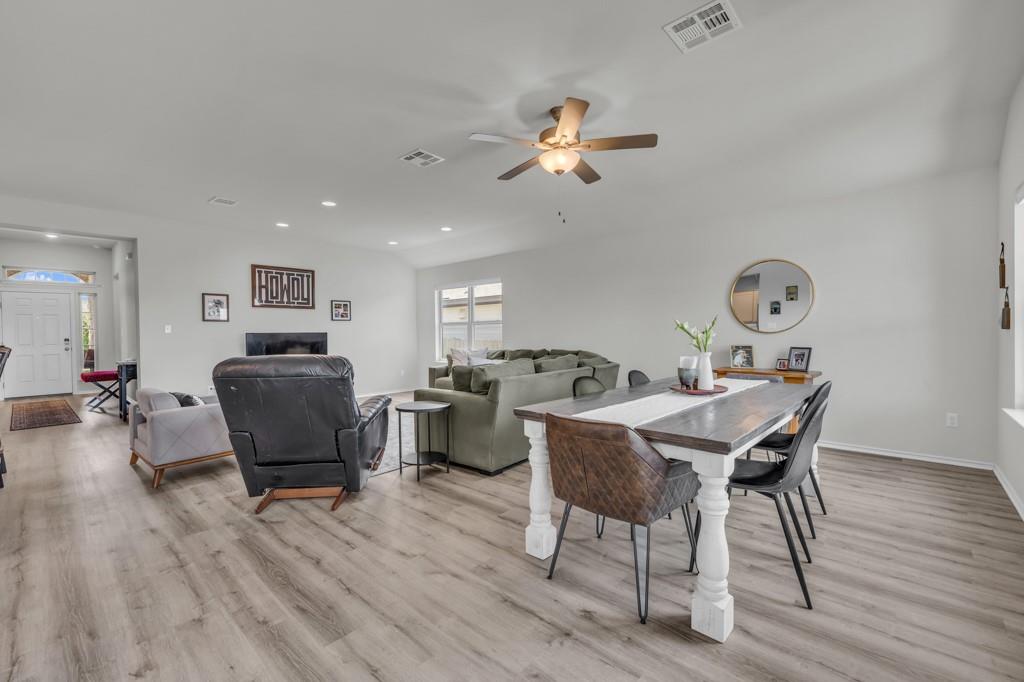 116 Gray Wolf Dr, San Marcos, TX 78666