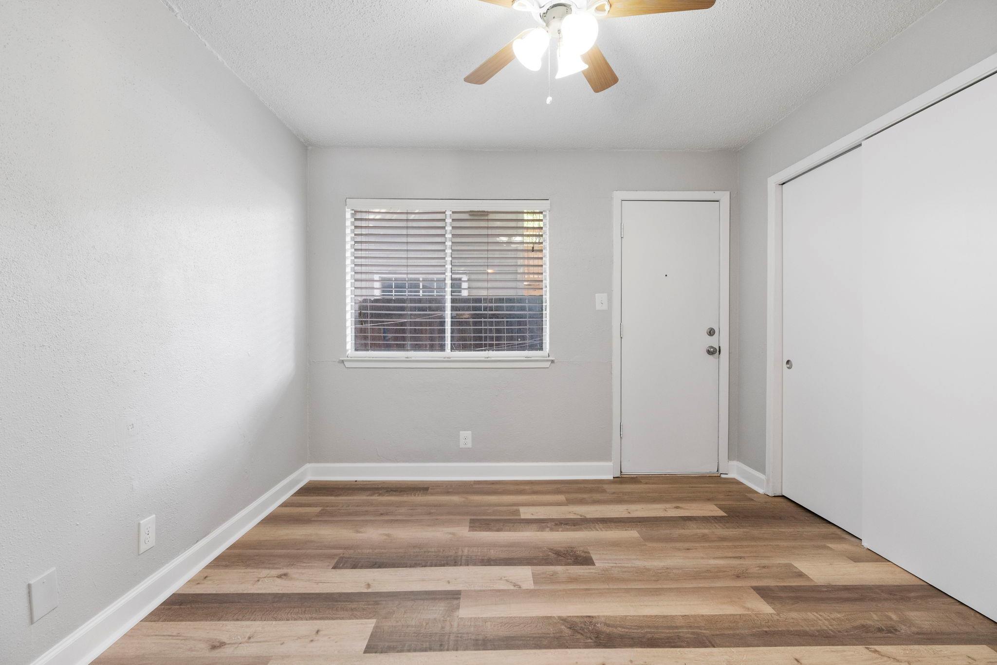 1010 W 23rd St # 4, Austin, TX 78705