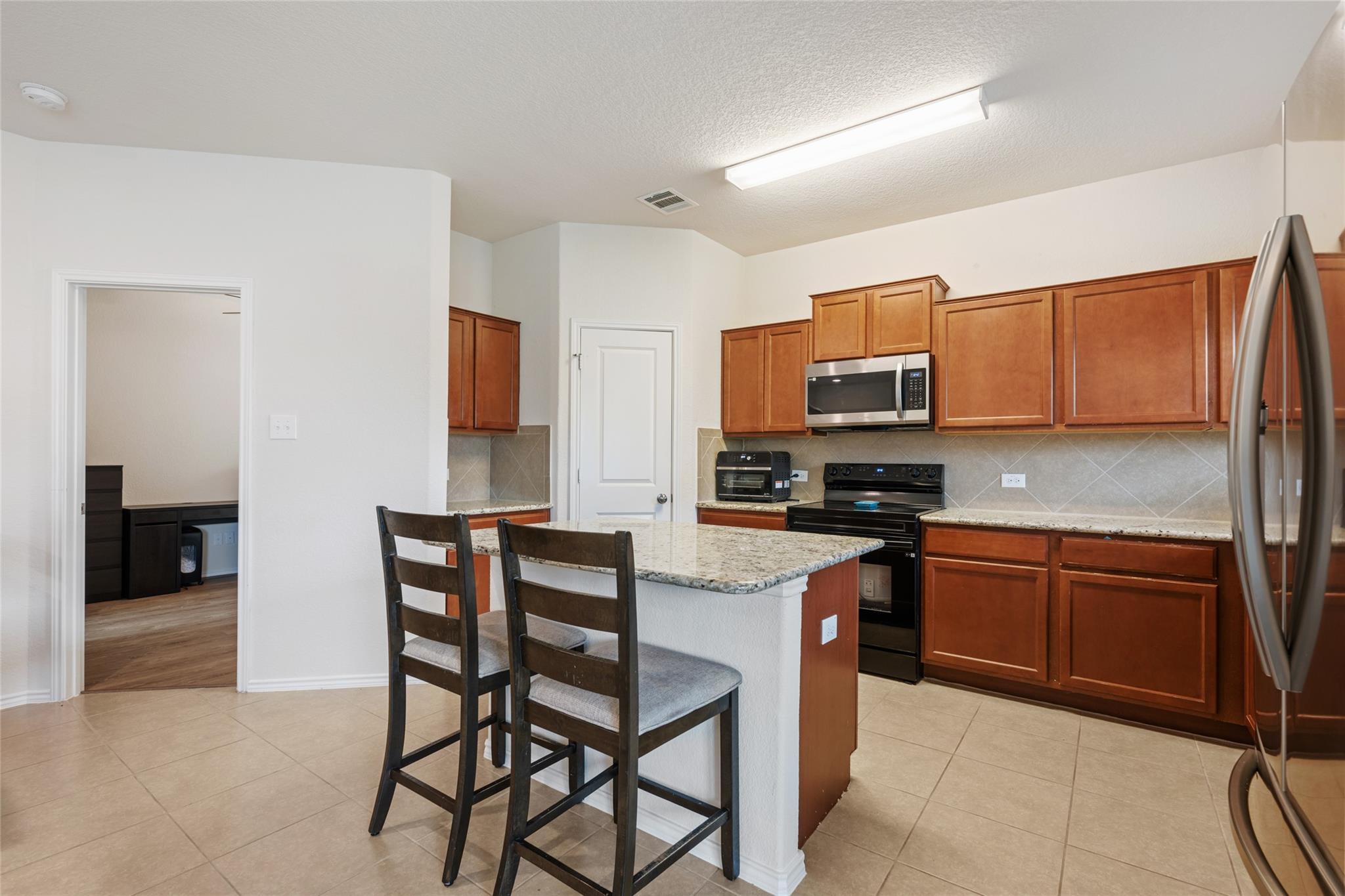 505 Circle Way # 6D, Jarrell, TX 76537